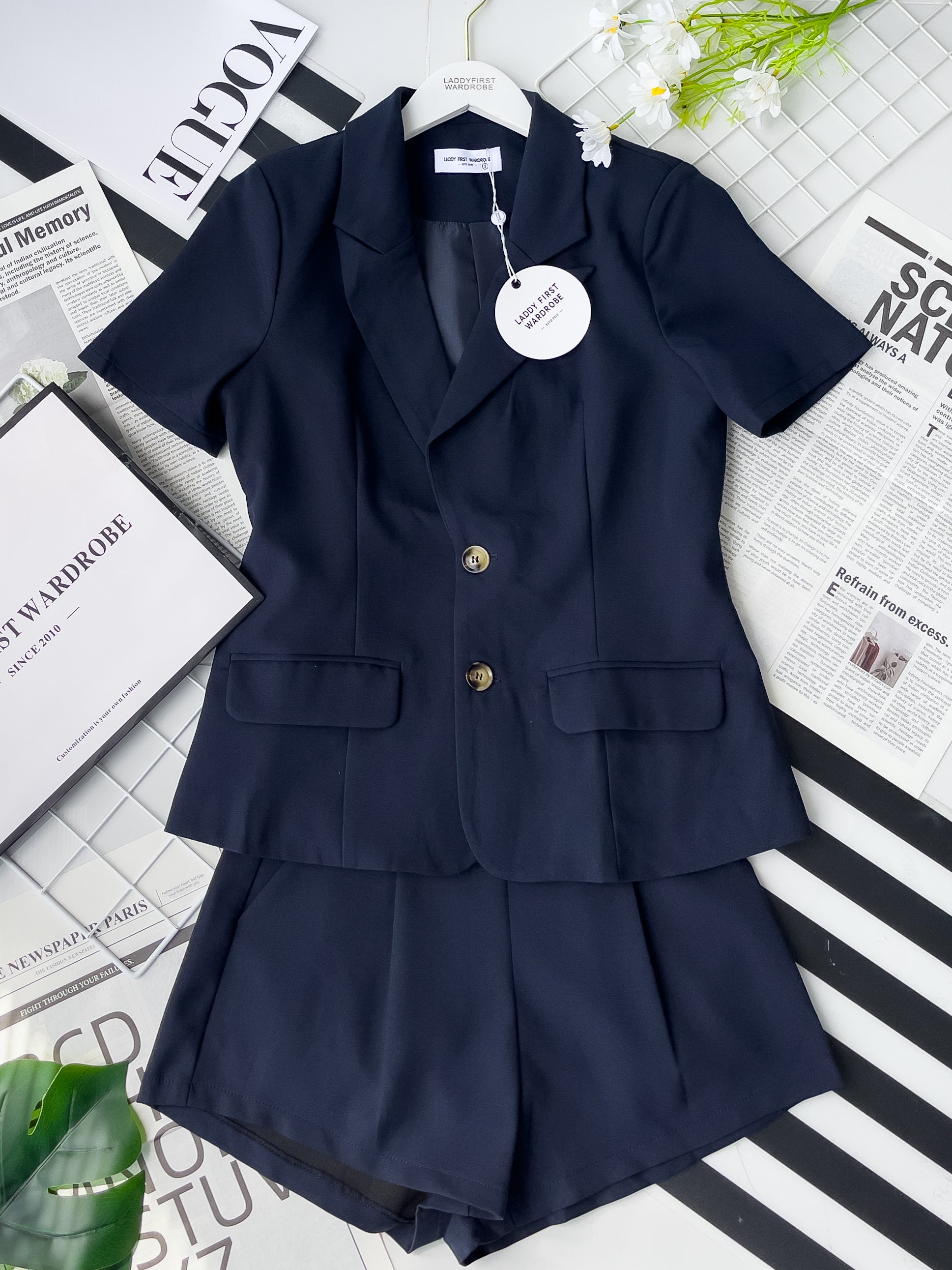 【SS3470】【LFW独家小圆饼】高品质两件式气质西装时装套装 V翻领短袖西装上衣/外套，有口袋➕西装高腰百搭短裤 , 有口袋 ❤❤