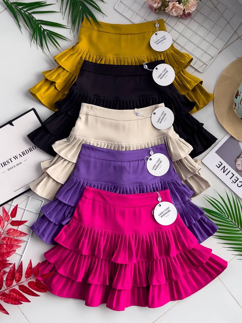 【S3416】【独家小圆饼】三层荷叶边百褶高腰西装蛋糕裙子，内层防走光里布短裤 ❤️❤️ 【A-R2-C4】