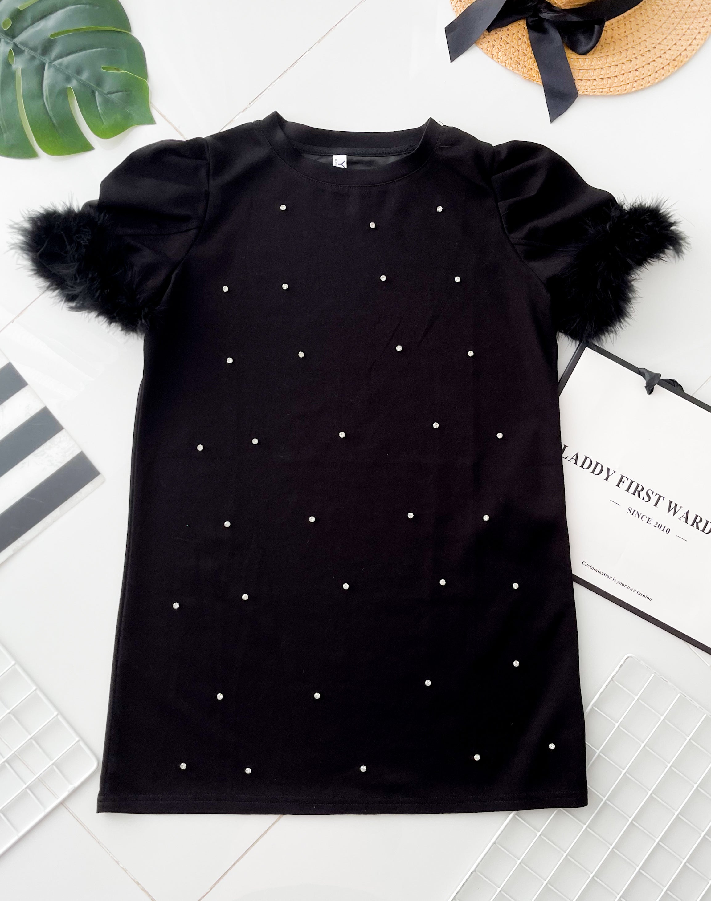 【D8907】🌟现货🌟 高品质镶钻袖子毛毛宽松连身裙子 ❤️❤️ 【B-R1-C1】