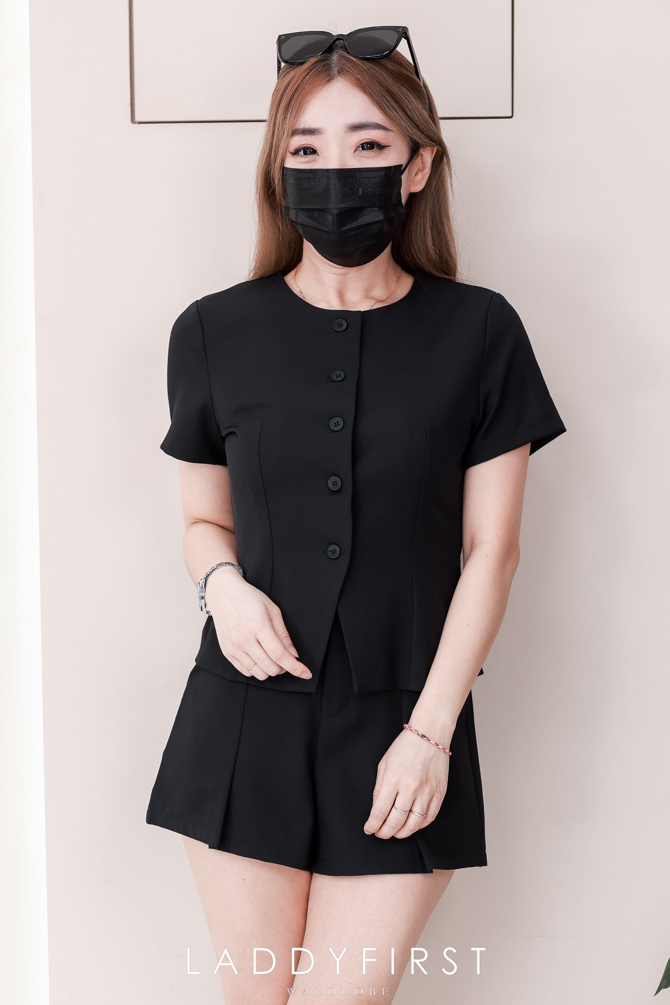 【SS21699 / 16861】【补厂家现货⚡⚡】高品质两件式法式简约大气西装套装 西装短袖上衣➕西装高腰百搭短裤，有口袋 ❤️❤️