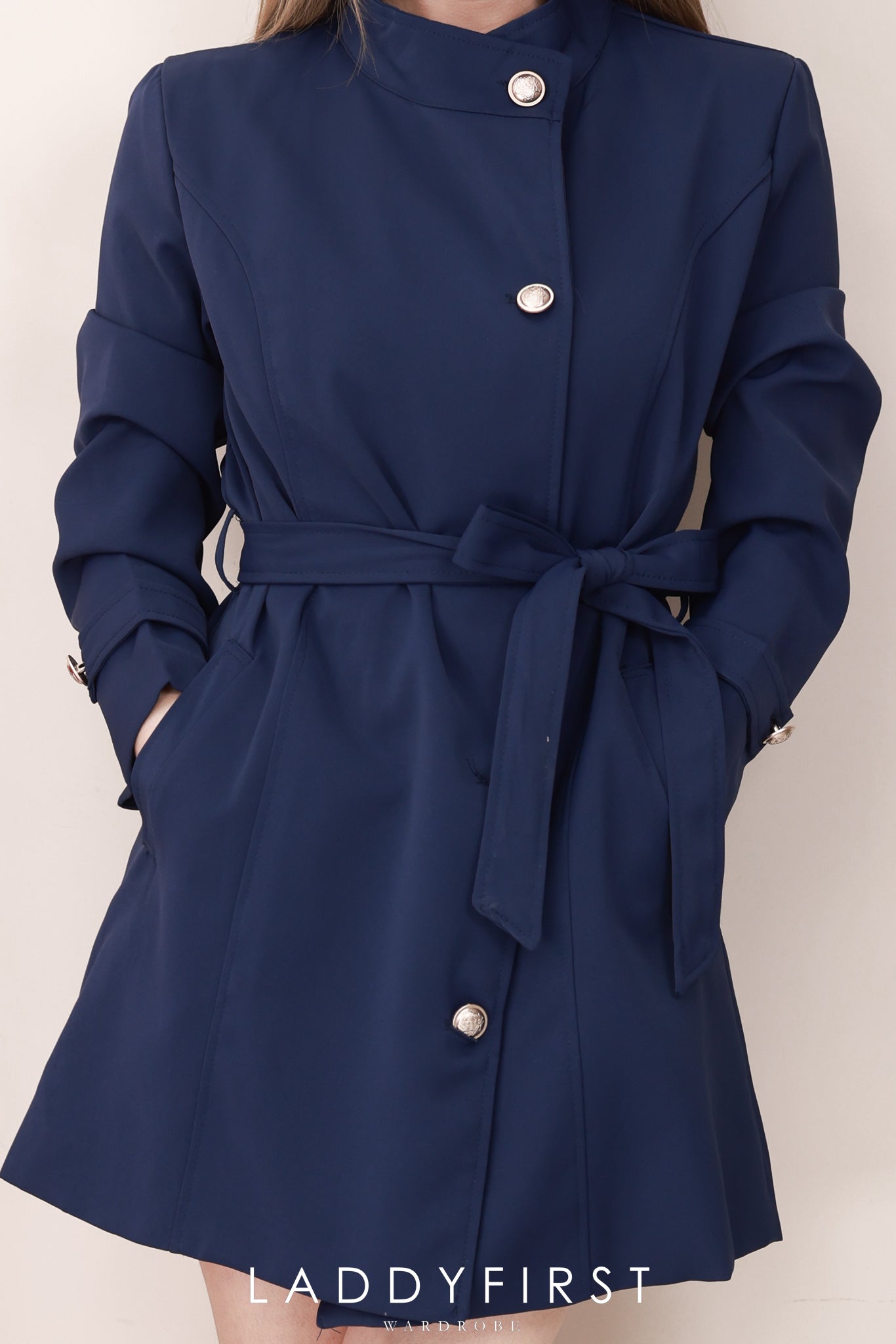 【JK2358】高品质韩式度假风气质立领长袖风衣外套/连身裙子，自辨腰带收腰，有口袋 ❤️❤️