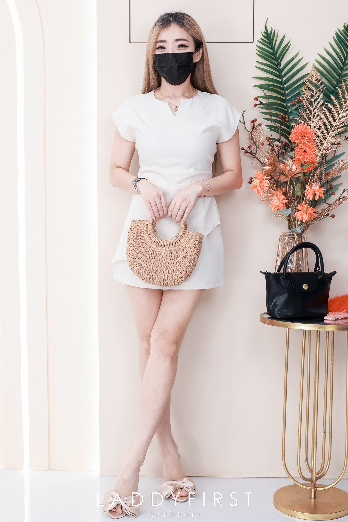 【SS21674 / 164401】高品质两件式不规则设计西装时装套装 不规则设计短袖上衣➕西装A字高腰裙子，内层有里布短裤❤️❤️