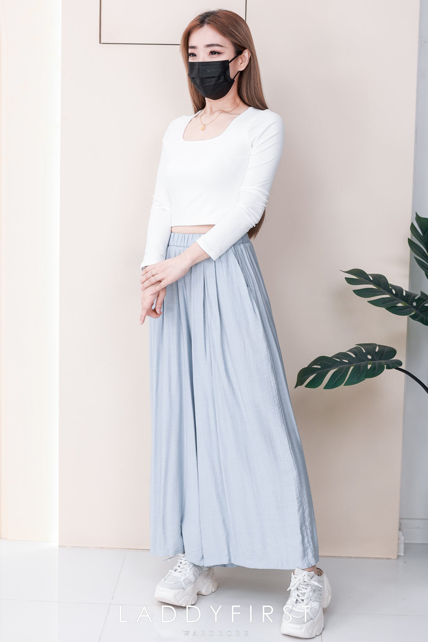 【T82654】高品质前双层纯棉弹力方领短版长袖百搭上衣 ❤❤