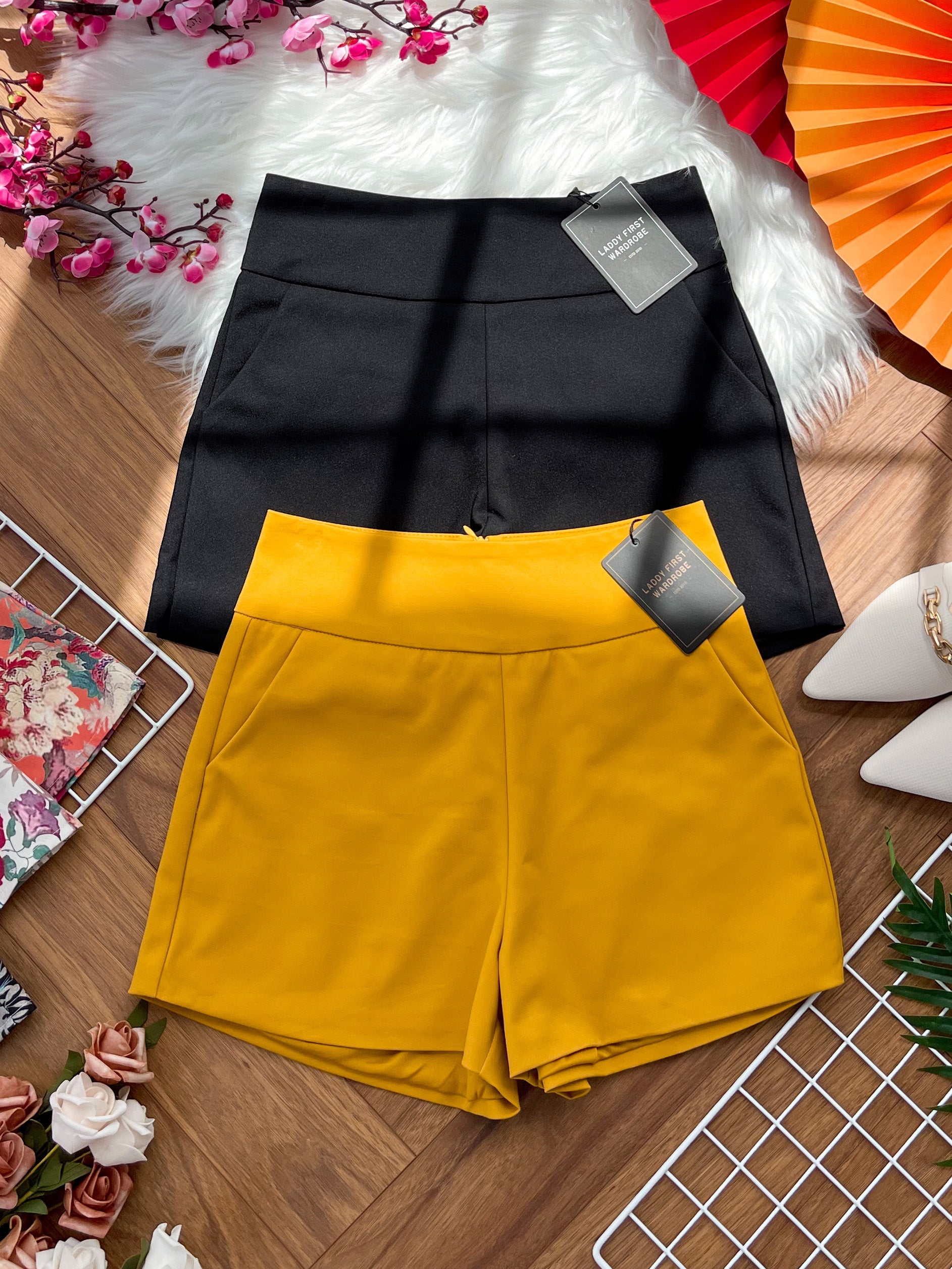 【S1445-1】⚡️补货预定款⚡️ 【万能妈妈】【内加里布✔️】独家爆款西装中高腰休闲百搭万能短裤，有口袋 ❤️❤️