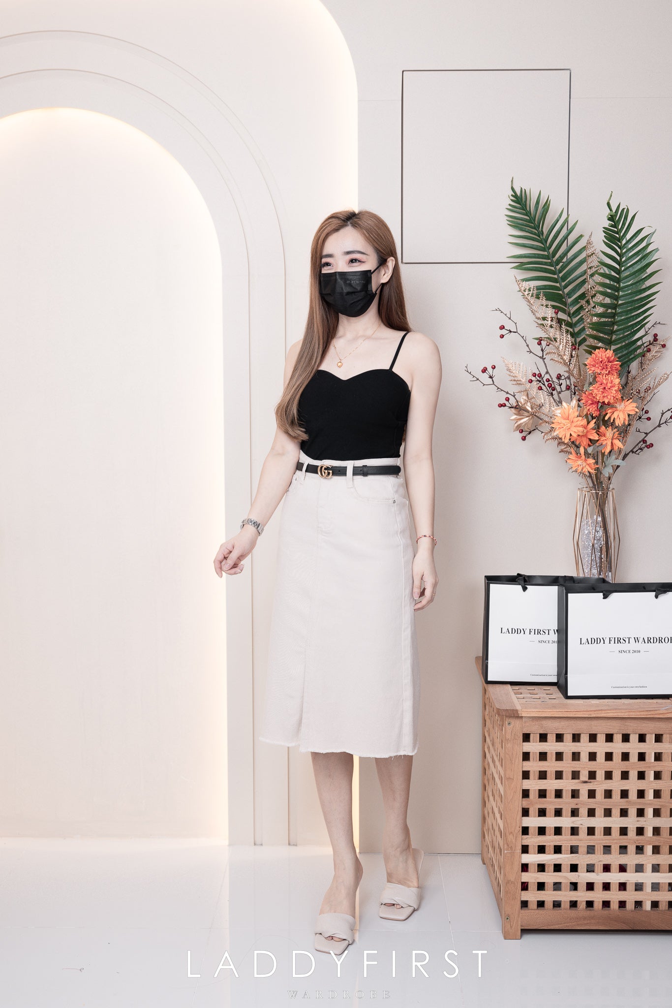 【L765】高品质COTTON JEANS牛仔弹力韩版七分高腰开叉裙子，有口袋 ❤️❤️