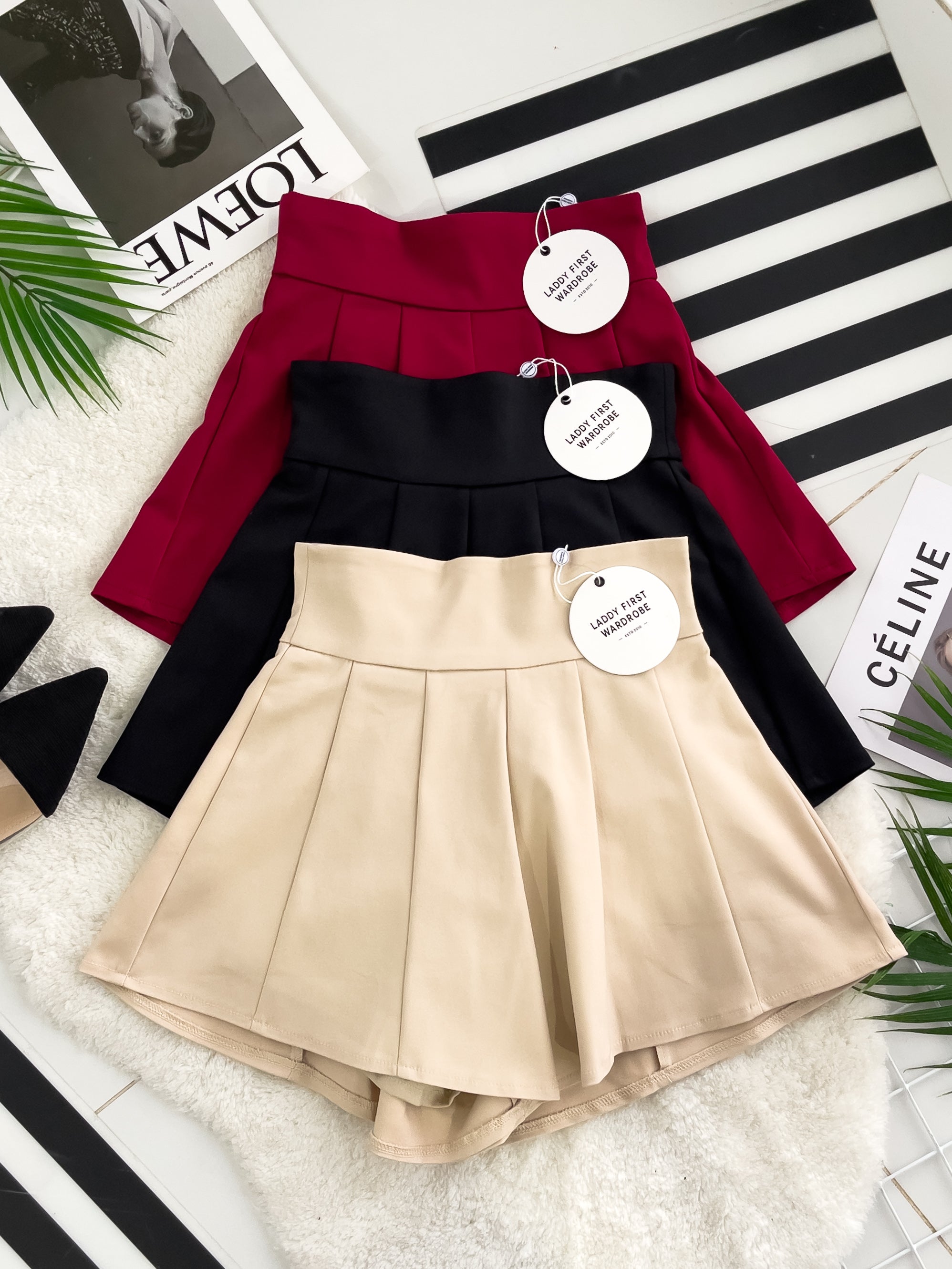 【S3380】【LFW独家小圆饼】高品质阔腿蓬蓬百褶显腰西装高腰百搭短裤，内层包臀防走光里布短裤 ❤️❤️【A-R3-C3】