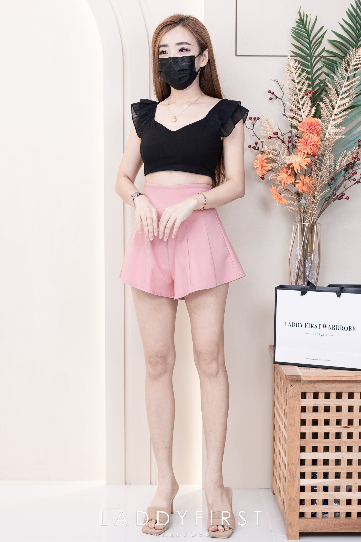 【S3380】【LFW独家小圆饼】高品质阔腿蓬蓬百褶显腰西装高腰百搭短裤，内层包臀防走光里布短裤 ❤️❤️