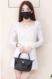【D8229601】🧧 宠粉福利回馈 🧧【LFW独家小圆饼】高品质蕾丝绣花长袖上衣拼接西装连身短裤，有口袋 ❤️❤️【E-R2-C2】