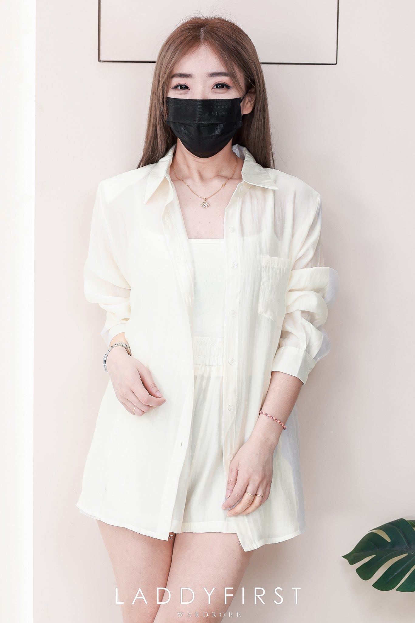 【SS8558】＊推荐款＊高品质两件式衬衫简约休闲套装 ❤️❤️ 翻领长袖上衣，➕松紧腰弹力百搭短裤，有口袋