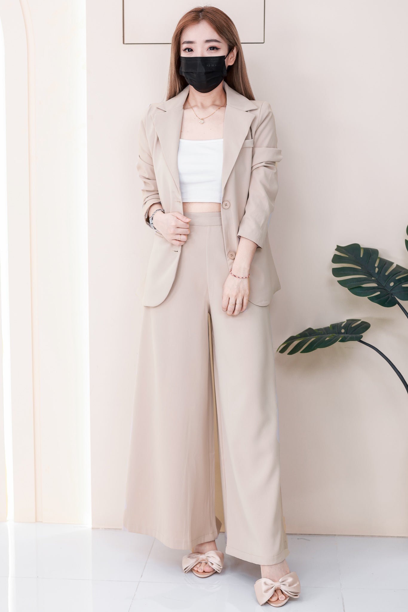 【SS2516】高品质两件式Oversized OL LOOK 气质西装套装 V翻领长袖西装外套➕宽腿阔脚西装高腰百搭长裤，有口袋 ❤️❤️