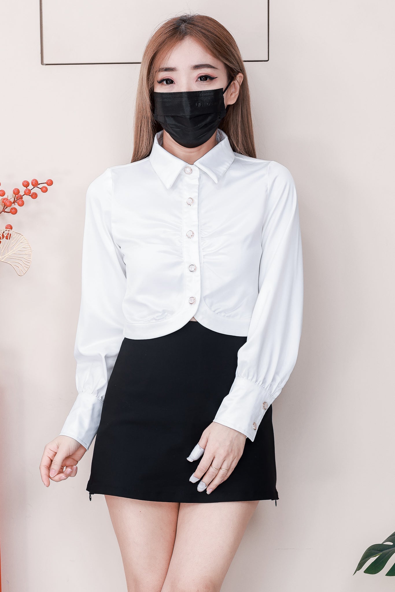 【T16928】高品质法式优雅气质皱褶缎面长袖时装上衣 ❤❤ 【B-R1-C1】