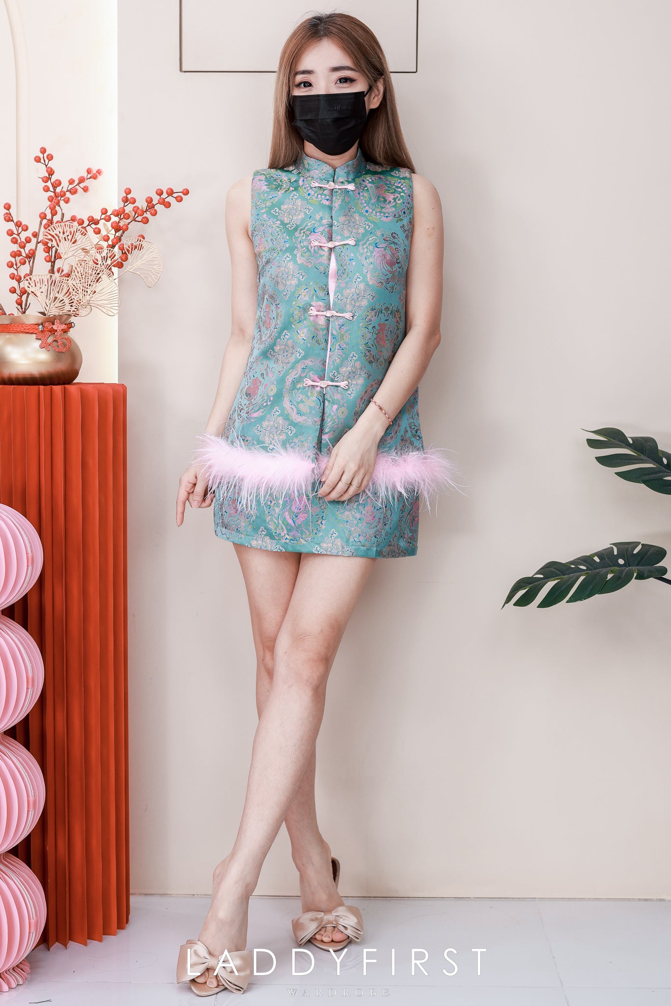 【SS24141】⚡️精选预定款⚡️高品质两件式气质国风新中式提花旗袍套装 拼接毛毛无袖旗袍上衣➕旗袍高腰裙子，内层有里布短裤 ❤️❤️