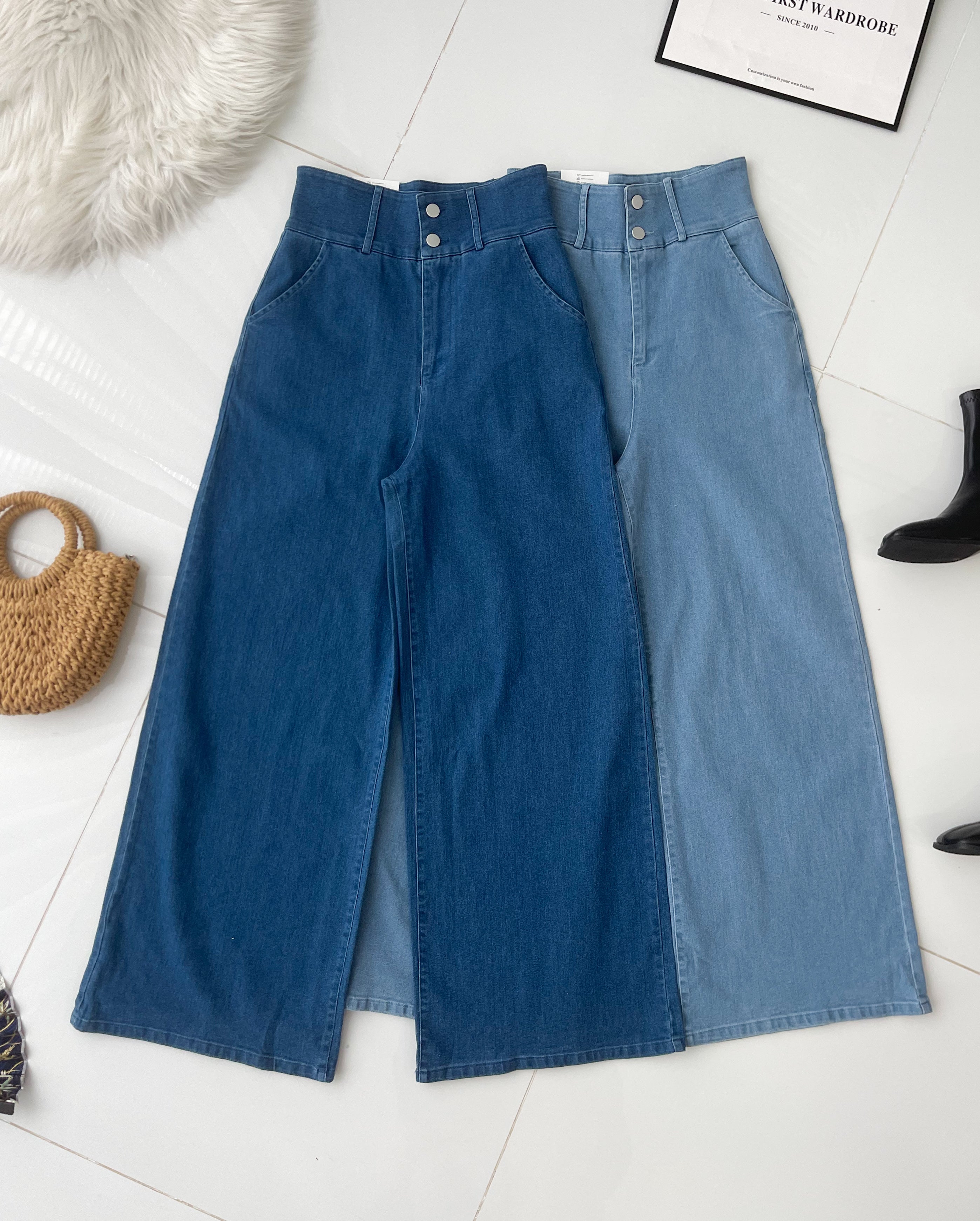 【L5822】高品质COTTON JEANS气质直筒阔脚牛仔百搭长裤，有口袋 ❤️❤️