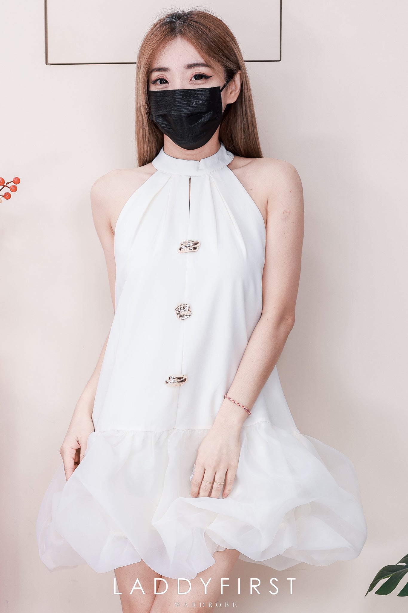 【D81673 / 37491】高品质可盐可甜名媛风拼接网纱花苞连身裙子，内层有里布短裤 ❤❤