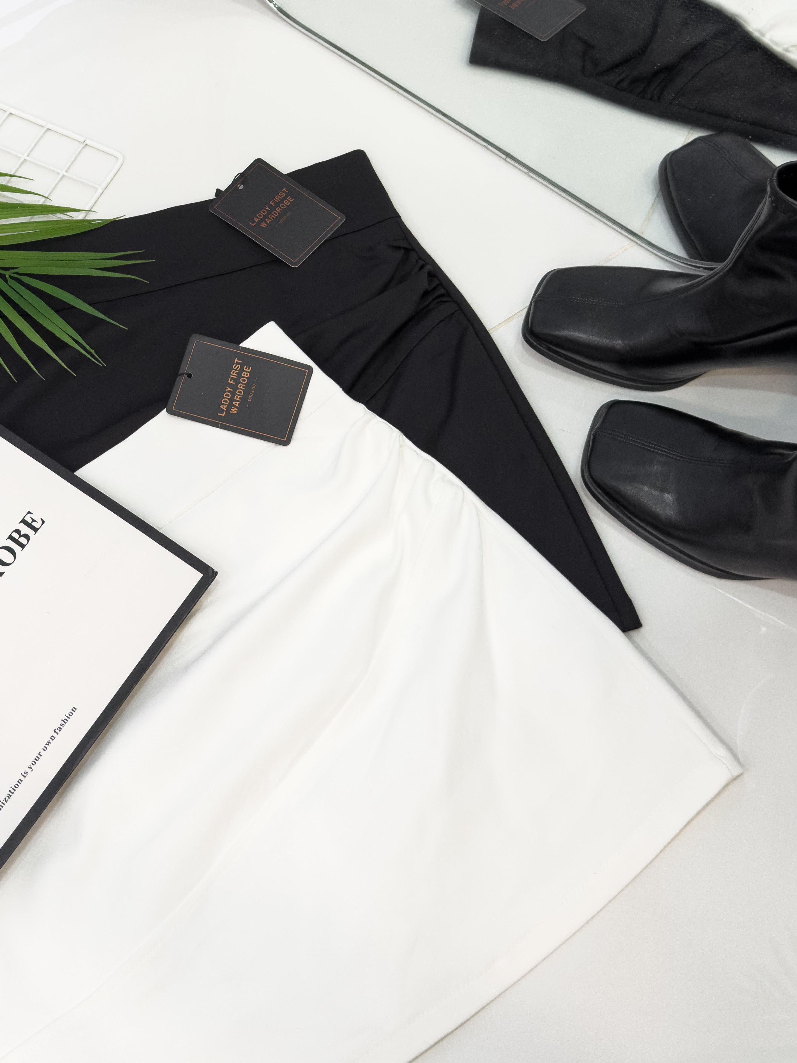 【S7112-1】高品质皱褶修腰显瘦A字西装高腰百搭裙子，前后裙子内有里布裤子 ❤️❤️