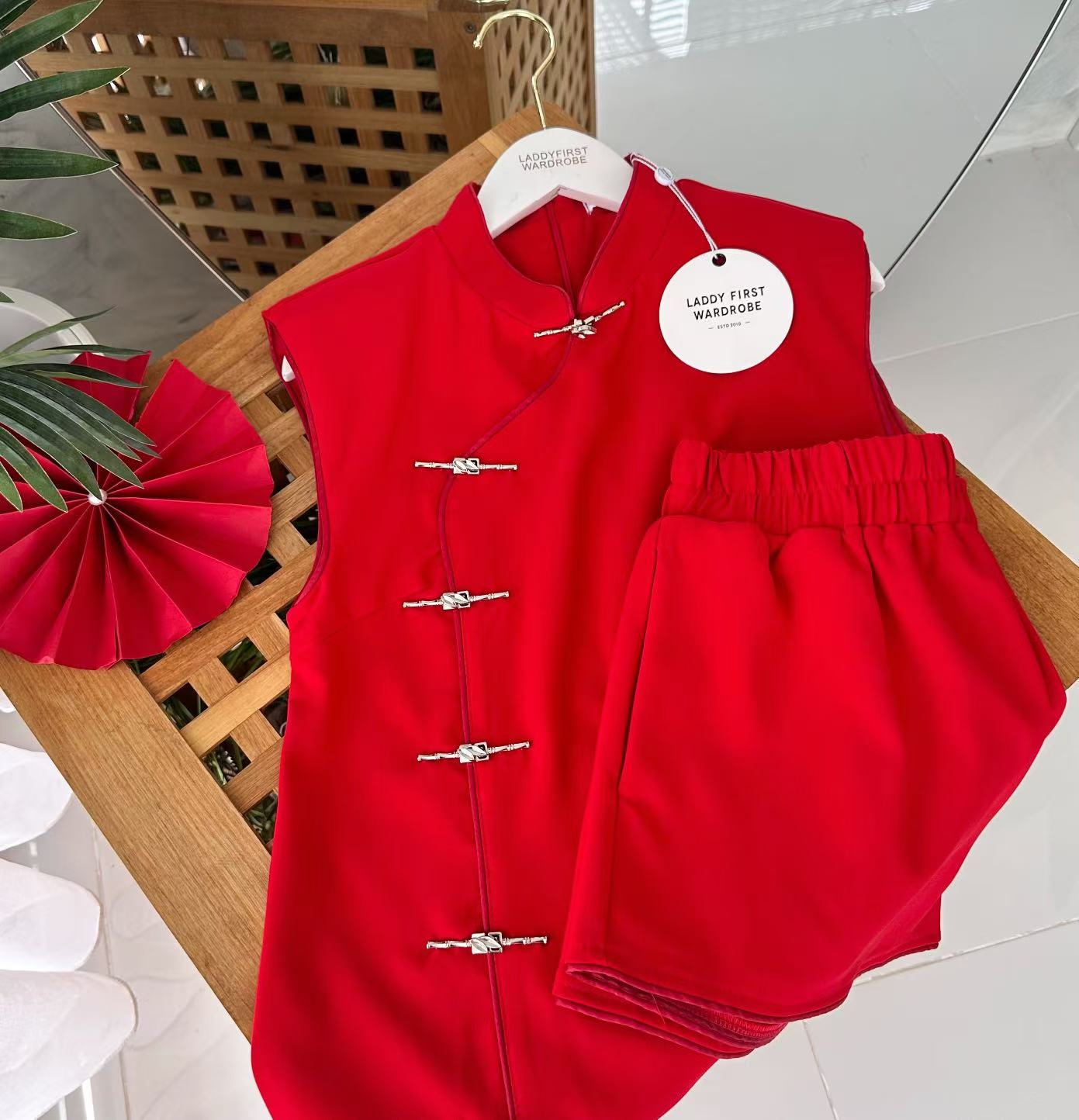 【SS3481】【LFW独家小圆饼】高品质两件式减龄洋气时尚新中式国风西装旗袍套装 排盘扣无袖旗袍连衣裙➕松紧腰弹力高腰百搭短裤，有口袋 ❤️❤️