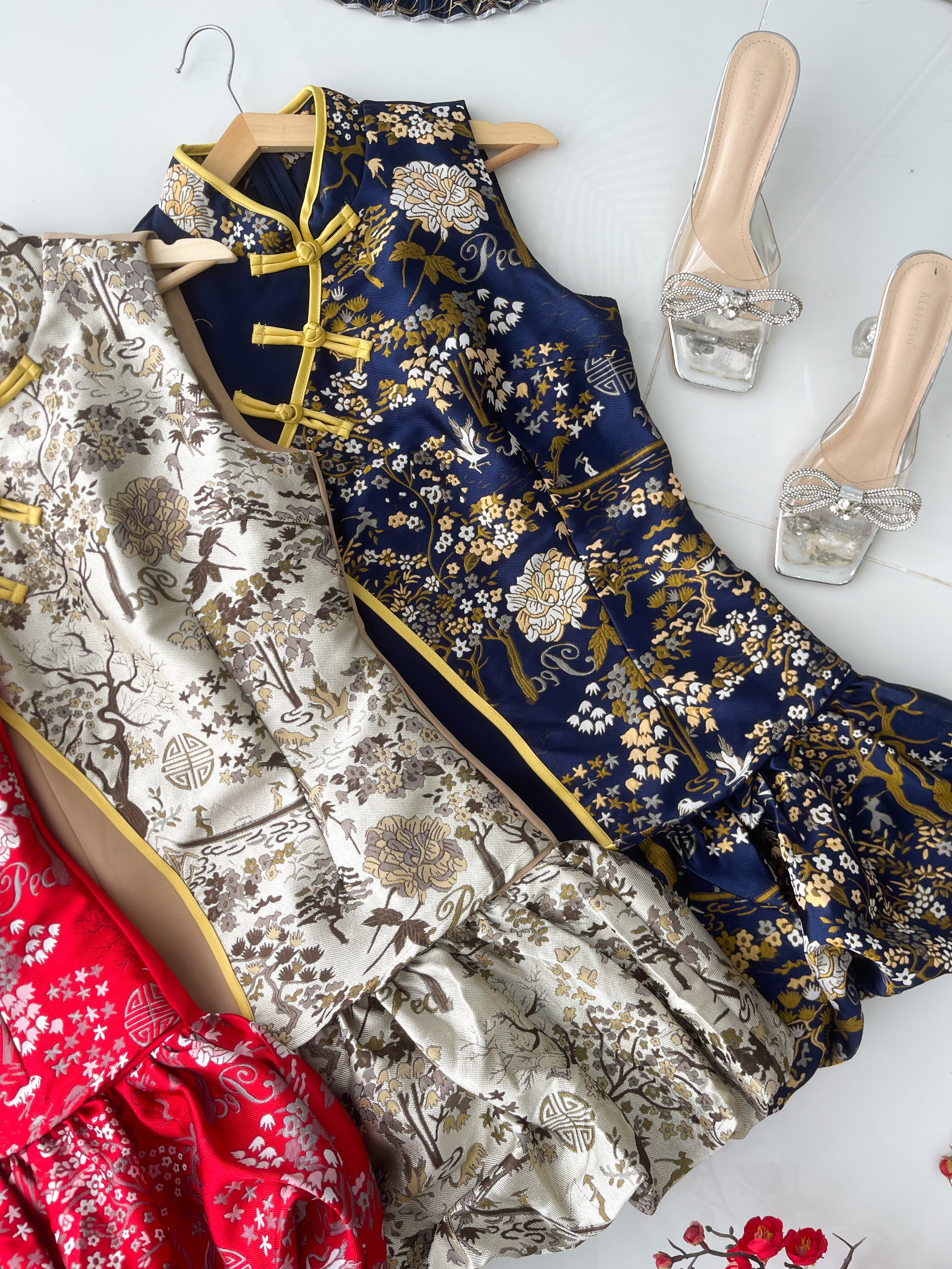 【D55252-1】⚡补货预订款⚡高品质气质国风花苞提花旗袍连身裙子，内层有里布短裤 ❤❤