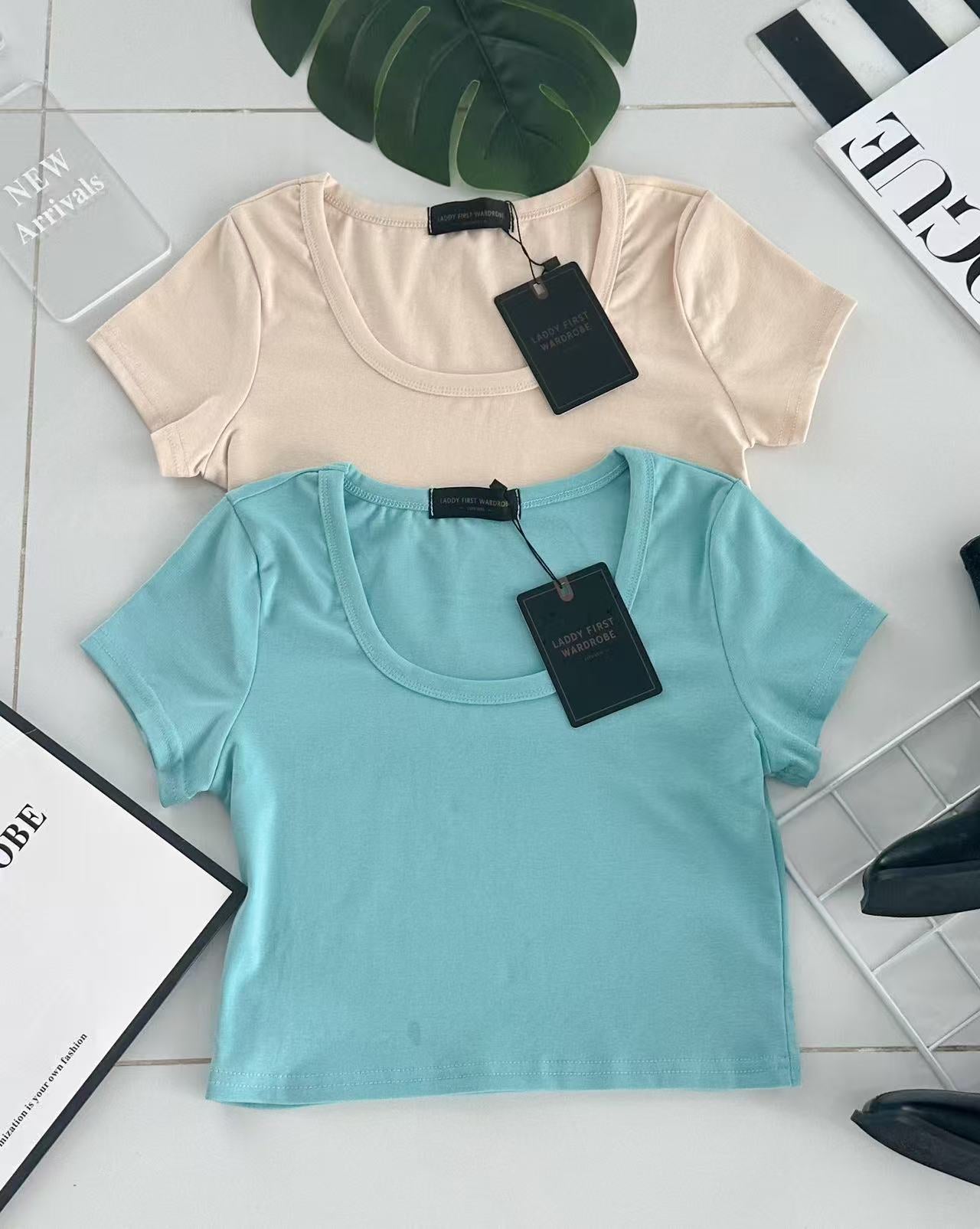 【T6011】🧧 福利抢购 🧧 独家爆款高品质纯棉弹力U领短袖简约日常百搭款上衣 #衣柜必入手百搭款 ❤❤