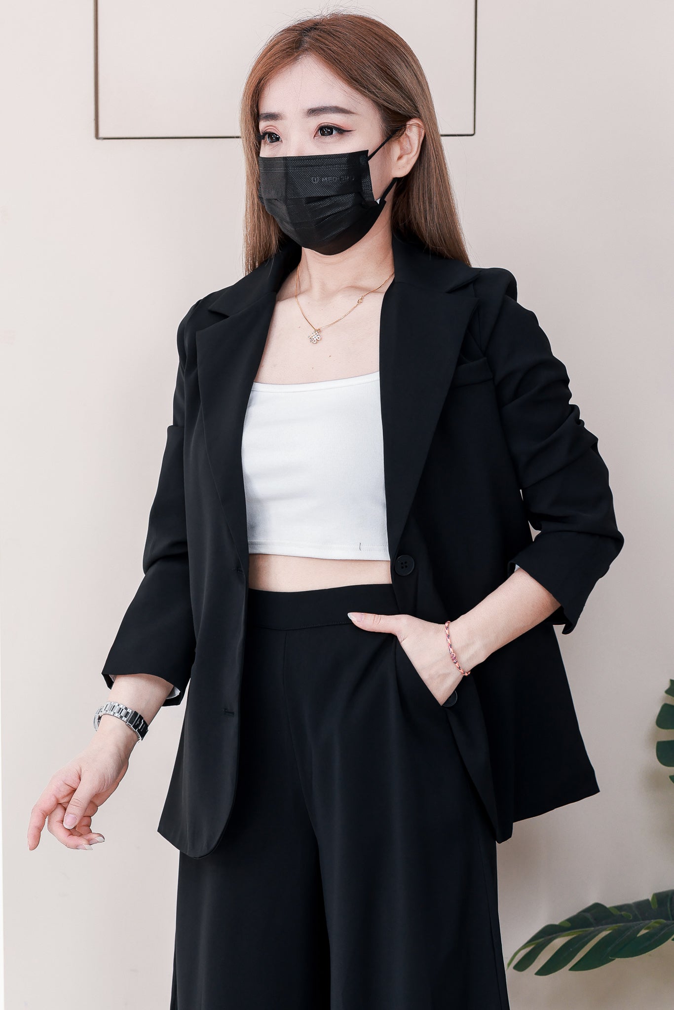 【SS2516】高品质两件式Oversized OL LOOK 气质西装套装 V翻领长袖西装外套➕宽腿阔脚西装高腰百搭长裤，有口袋 ❤️❤️