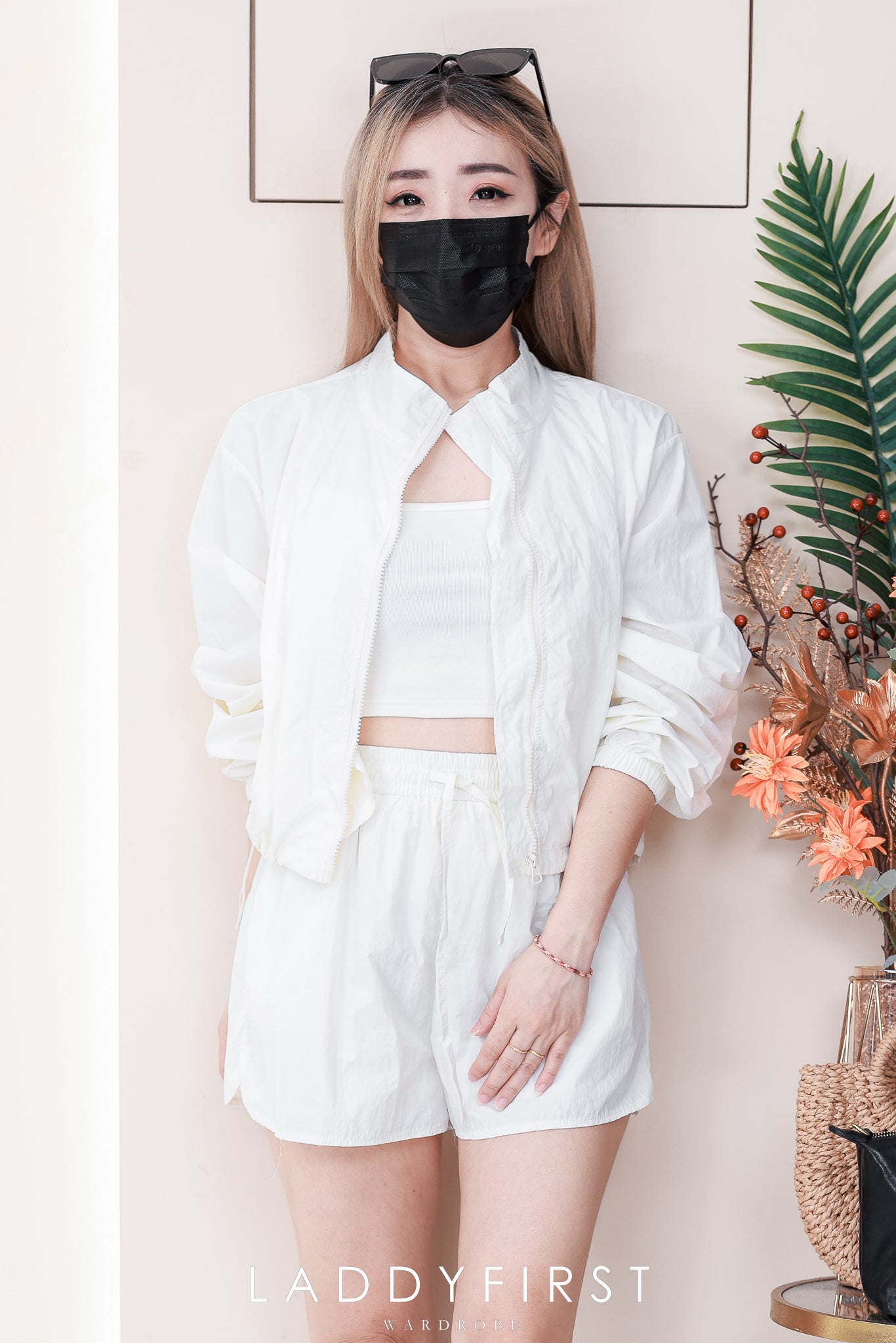 【SS8870】高品质雨衣质感防嗮运动套装 长袖外套➕松紧腰弹力短裤，有口袋 ❤️❤️