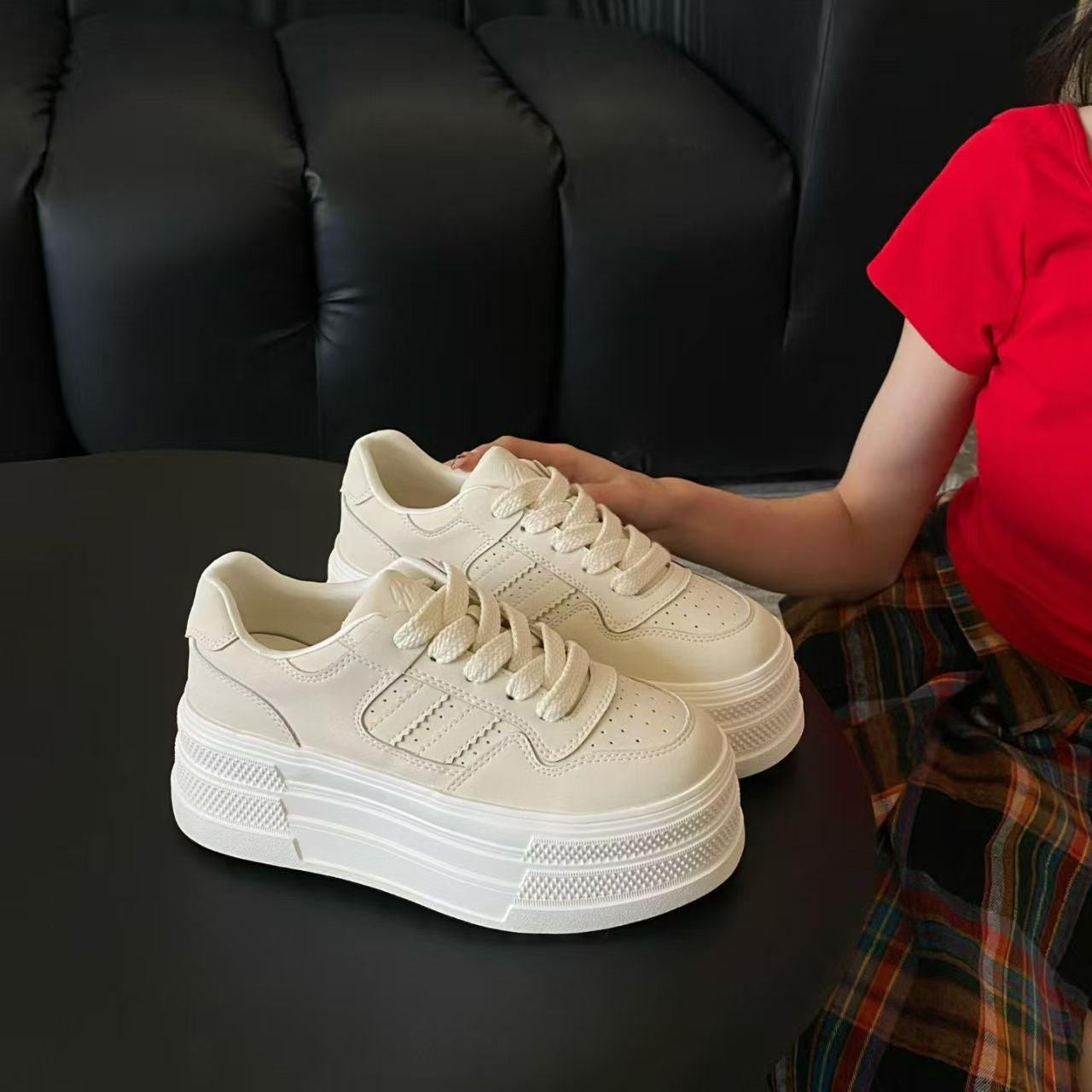 【R106-1】🔅精选预售款🔅 高质量韩版厚底百搭真皮松糕小白鞋 ❤️