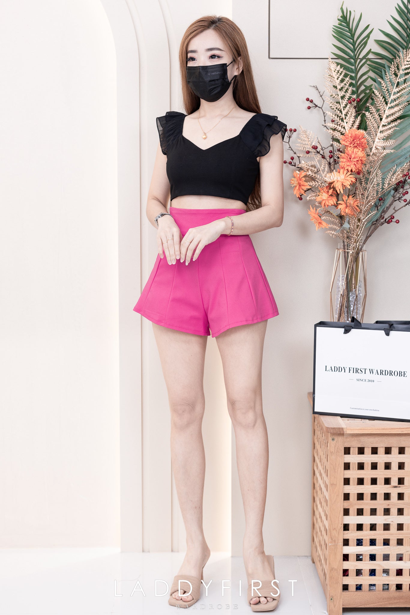 【S3380】【LFW独家小圆饼】高品质阔腿蓬蓬百褶显腰西装高腰百搭短裤，内层包臀防走光里布短裤 ❤️❤️【A-R3-C3】