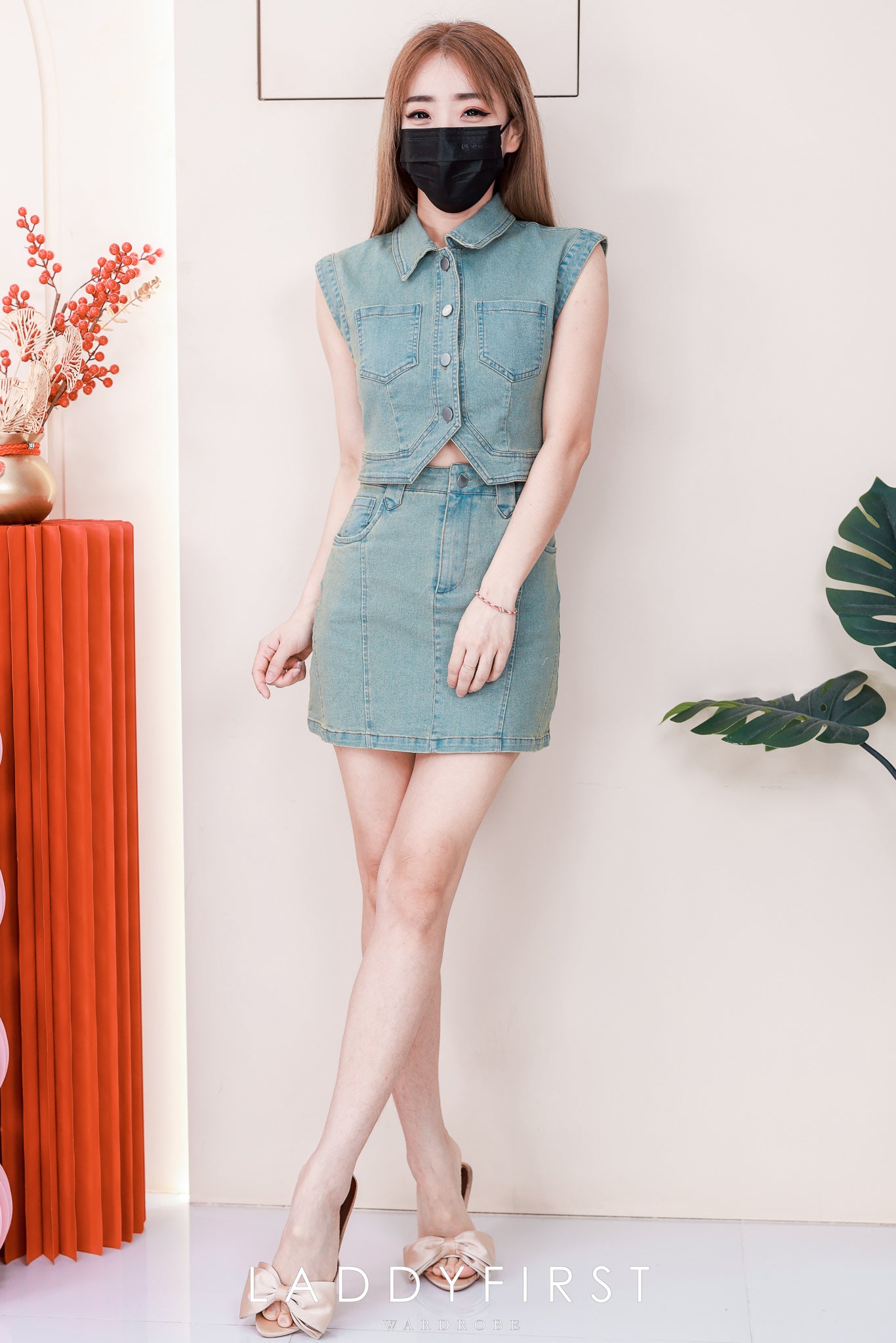 【SS21734 / 19783】高品质两件式韩系COTTON JEANS牛仔时尚套装 翻领出袖牛仔上衣➕A字牛仔高腰百搭裙子，内层有里布短裤，有口袋 ❤️❤️