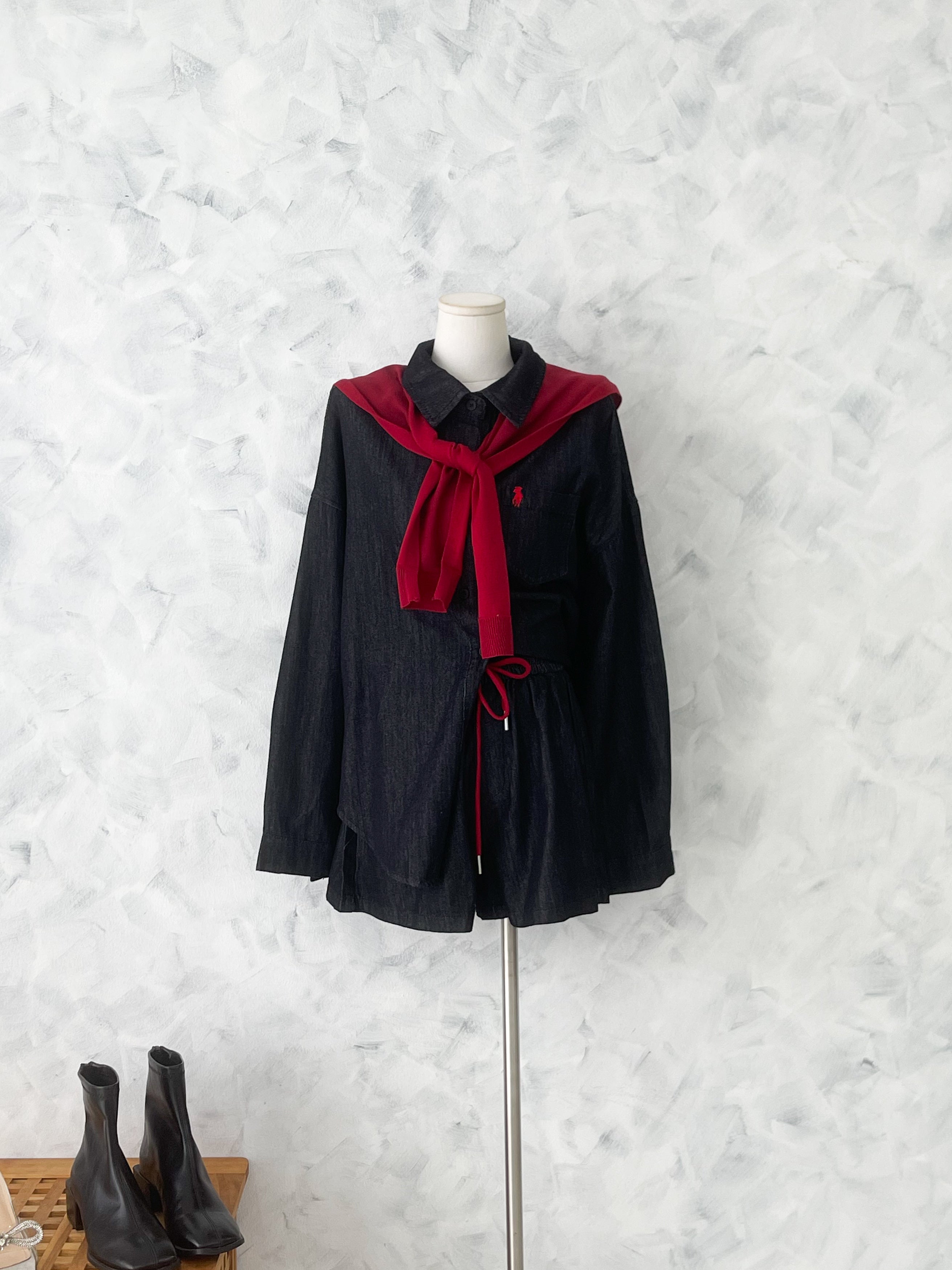 【SS8620】高品质两件式韩式牛仔简约休闲百搭套装 翻领长袖牛仔上衣➕松紧腰弹力牛仔短裤，有口袋 ❤️❤️