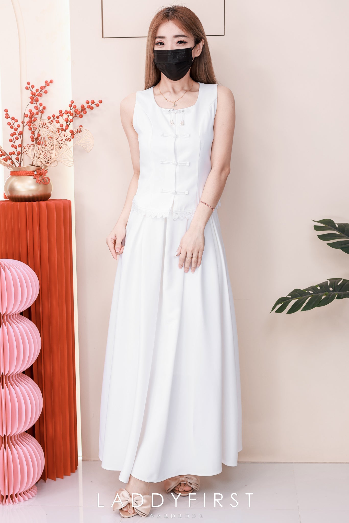 【SS2627】高品质两件式特出女神极简连旗袍套装 精致吊坠扣子无袖旗袍上衣➕ 阔摆高腰百搭长裙，有口袋 ❤️❤️