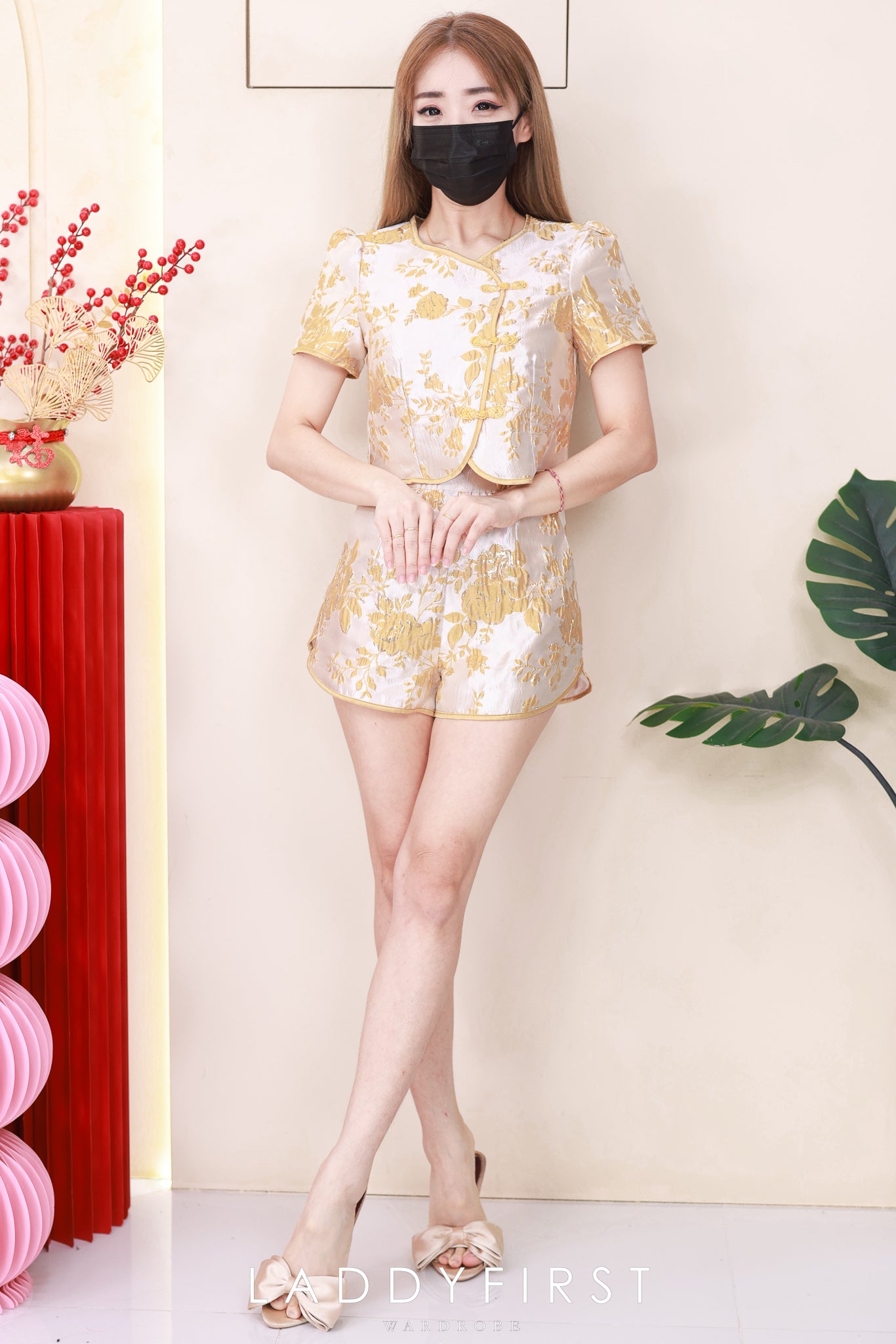 【SS23036】高品质两件式高端气质浮雕提花旗袍套装 短袖提花旗袍上衣➕提花短裤，有口袋❤️❤️