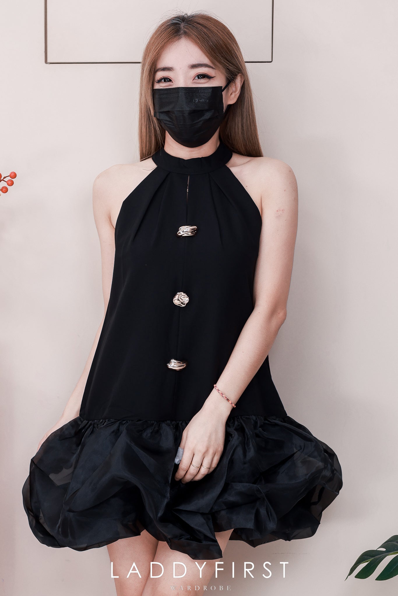 【D81673 / 37491】高品质可盐可甜名媛风拼接网纱花苞连身裙子，内层有里布短裤 ❤❤