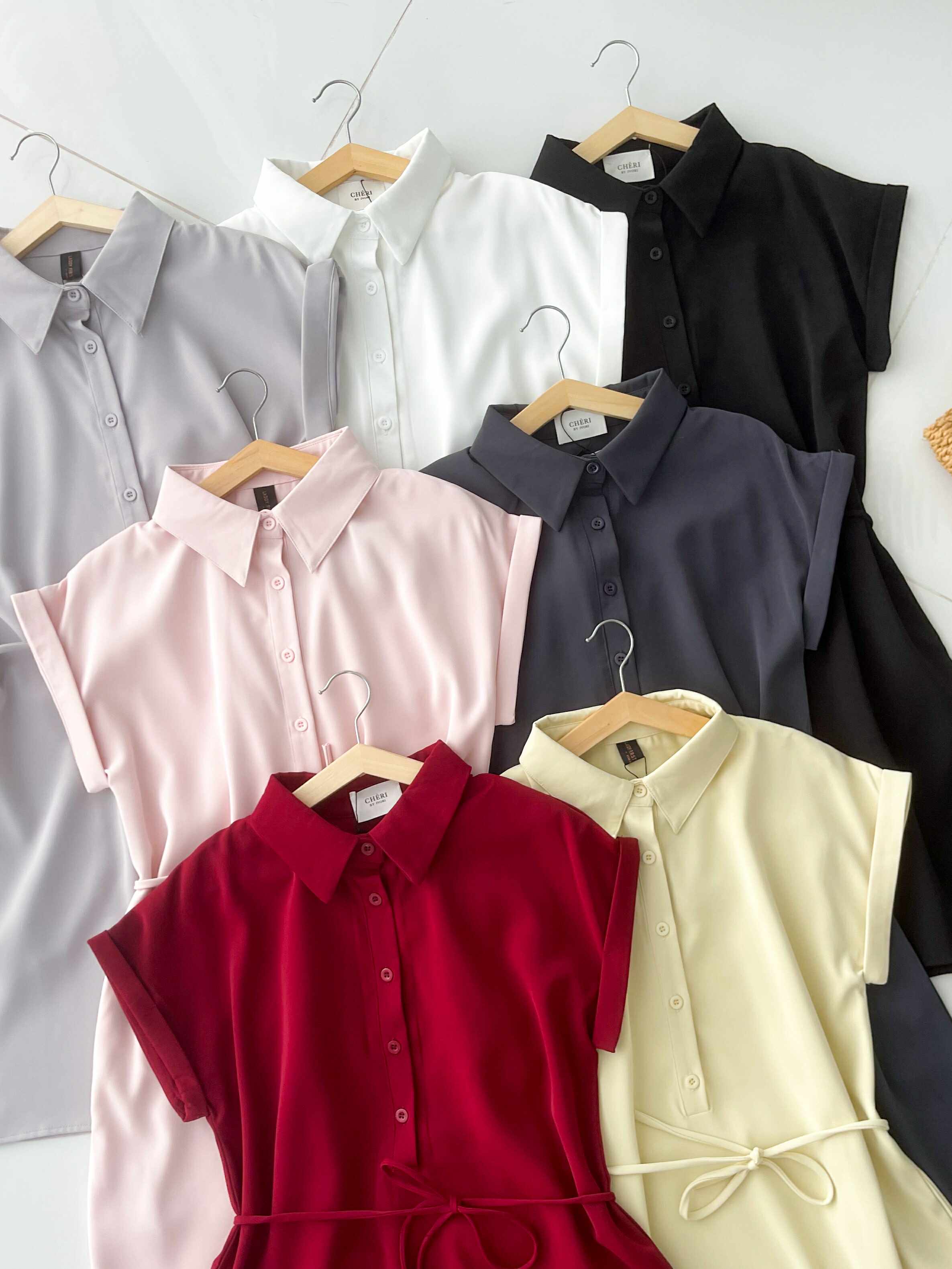 【D1783】独家爆款高品质翻领短袖收腰自绑细带西装垂感慵懒休闲风连身裙子，有口袋 ❤️❤️【A-R2-C1】