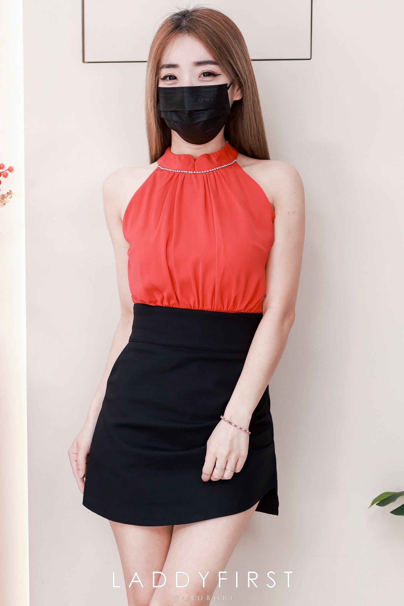 【T6881】高品质雪纺拼接钻石领CUT in无袖时装上衣 ❤❤