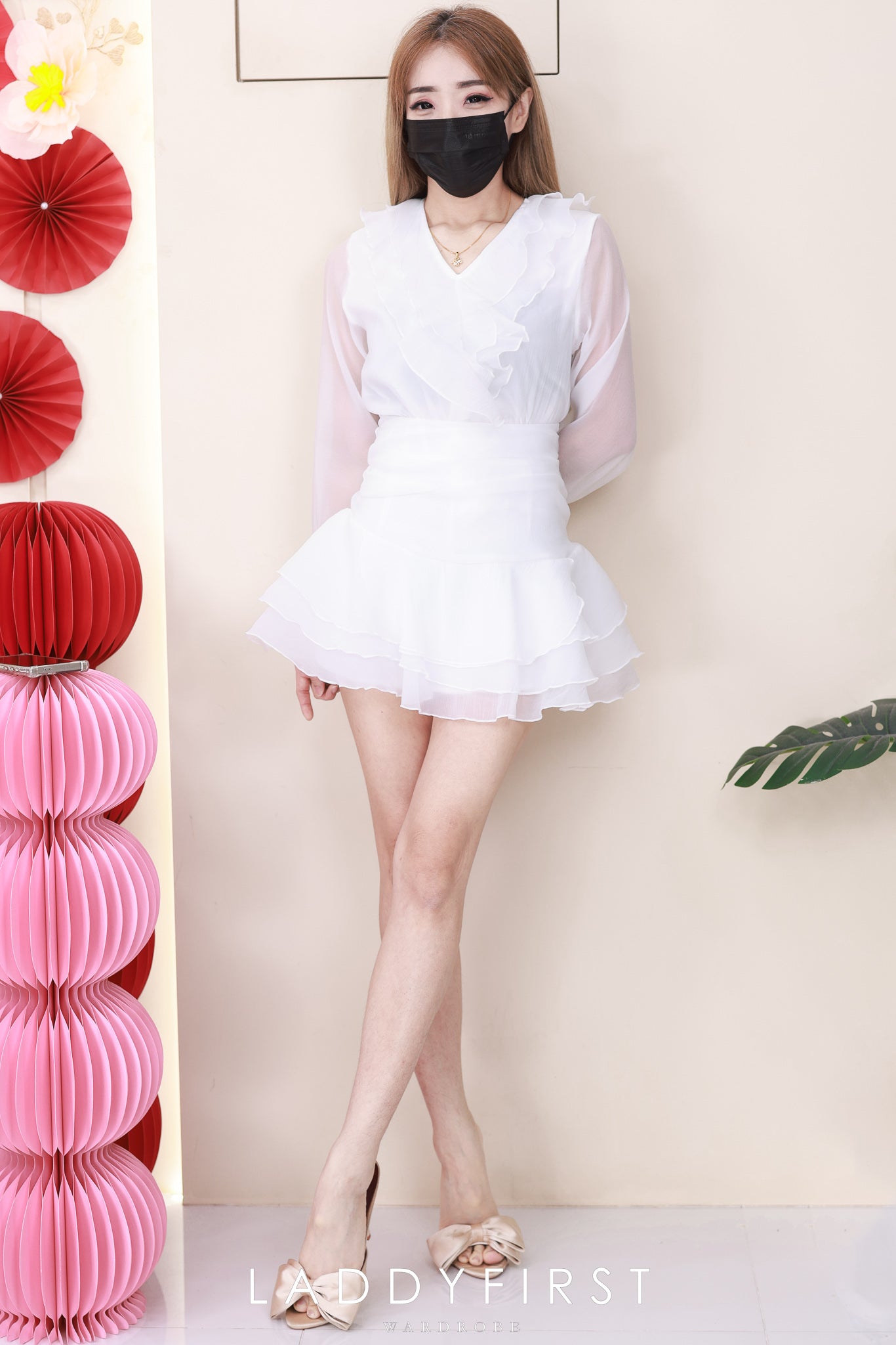 【SS6510】高品质两件式名媛仙气风雪纺套装 花瓣点缀雪纺长袖上衣➕层次感荷叶边雪纺高腰裙子，内层有里布短裤 ❤️❤️