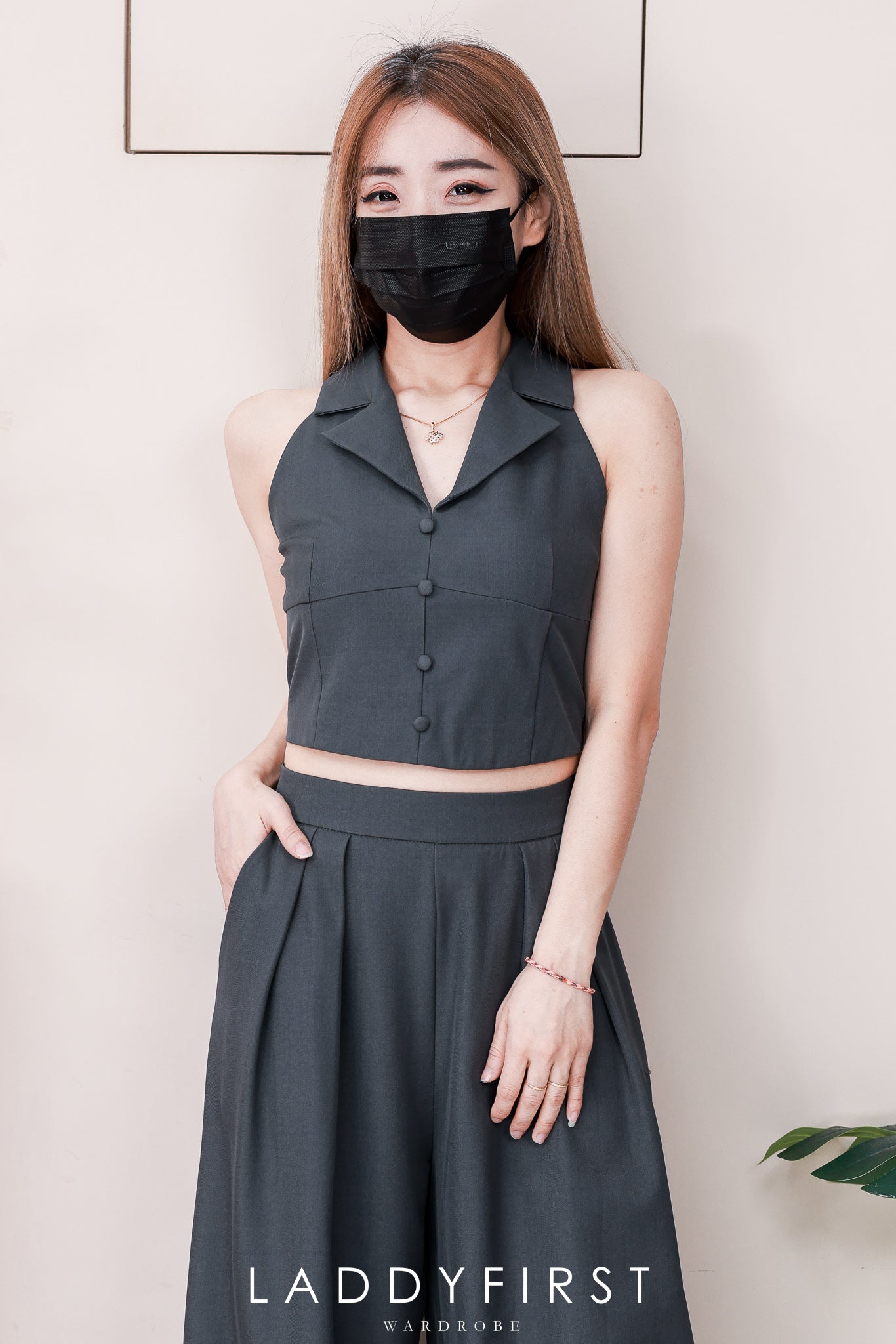 【SS98771】高品质两件式御姐风西装套装 翻领CUT in上衣➕阔脚西装高腰百搭长裤，有口袋 ❤️❤️【A-R1-C6】