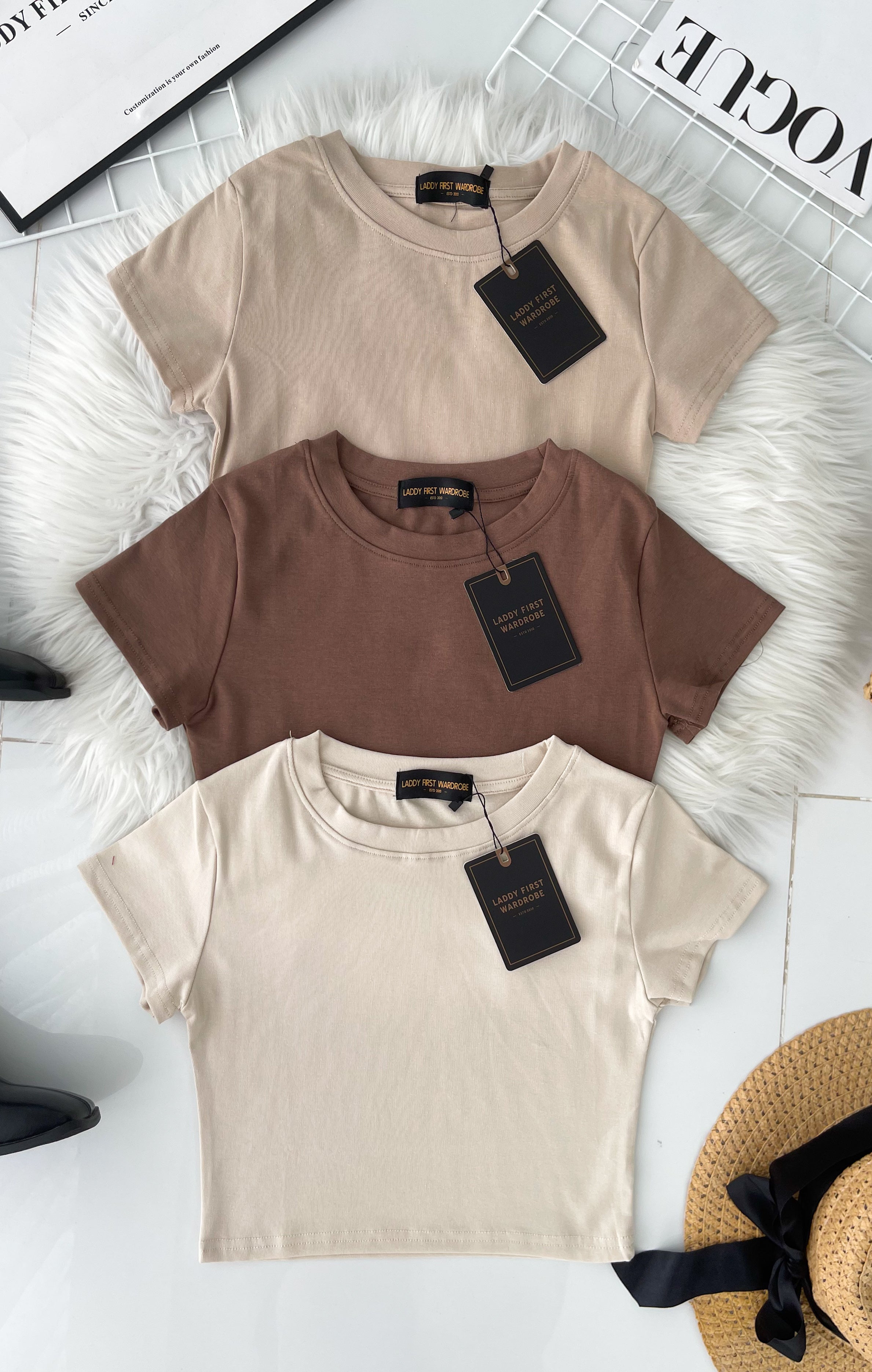 【T979】* 独家高腰T版型 * 高品质纯棉弹力圆领短袖日常简约百搭上衣 ❤❤