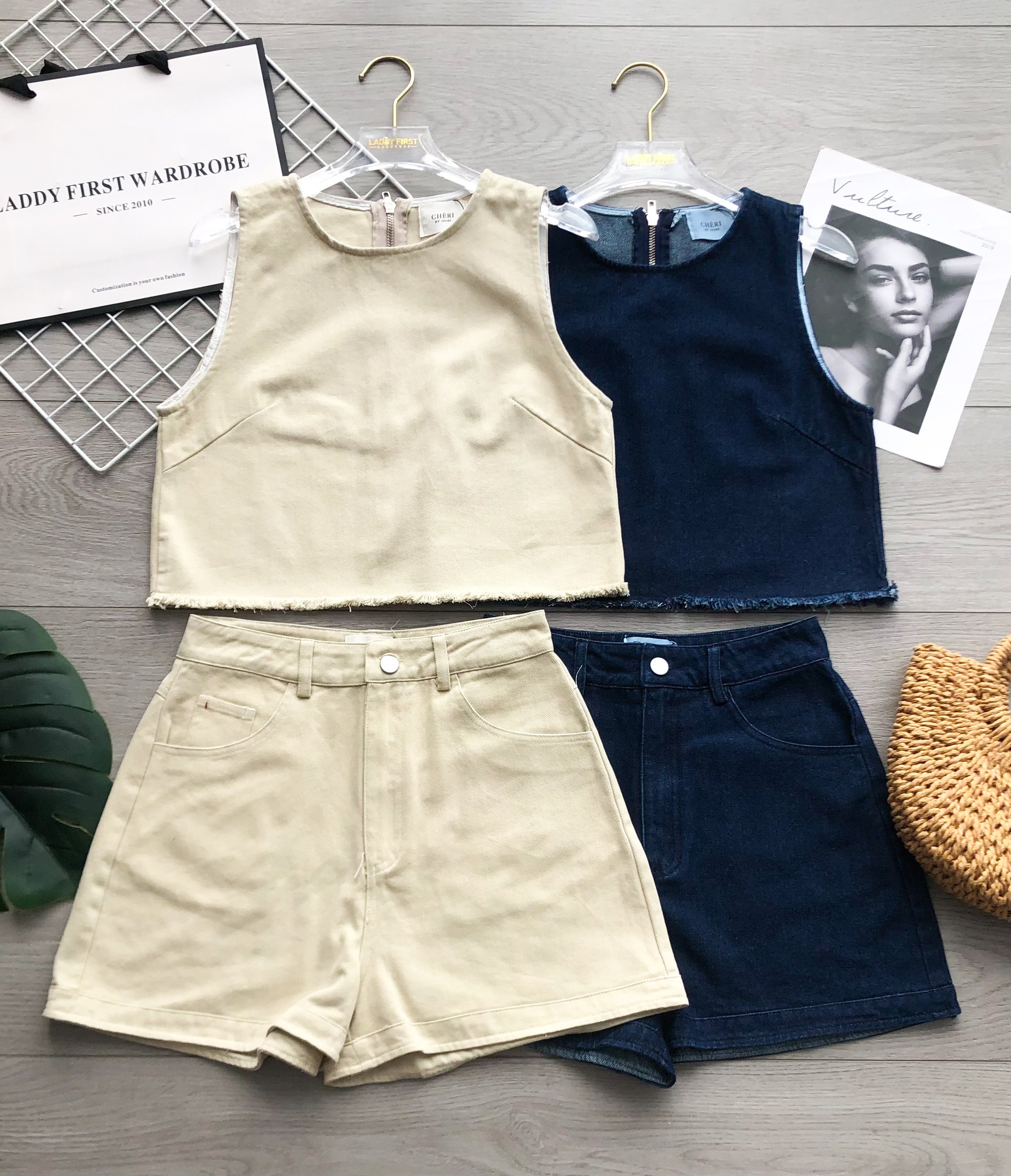 【SS2146】高品质两件式韩式时尚休闲风慵懒牛仔套装 宽松版无袖牛仔上衣➕牛仔高腰百搭短裤，有口袋 ❤️❤️