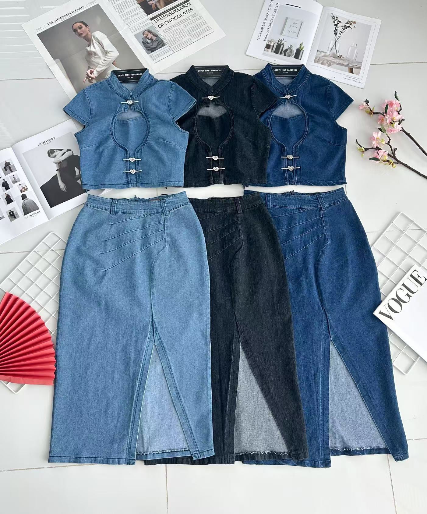 【SS121438】高品质两件式COTTON JEANS牛仔弹力旗袍套装 爱心领小镂空设计牛仔上衣➕牛仔开叉设计高腰裙子，有口袋 ❤️❤️【A-R1-C4】