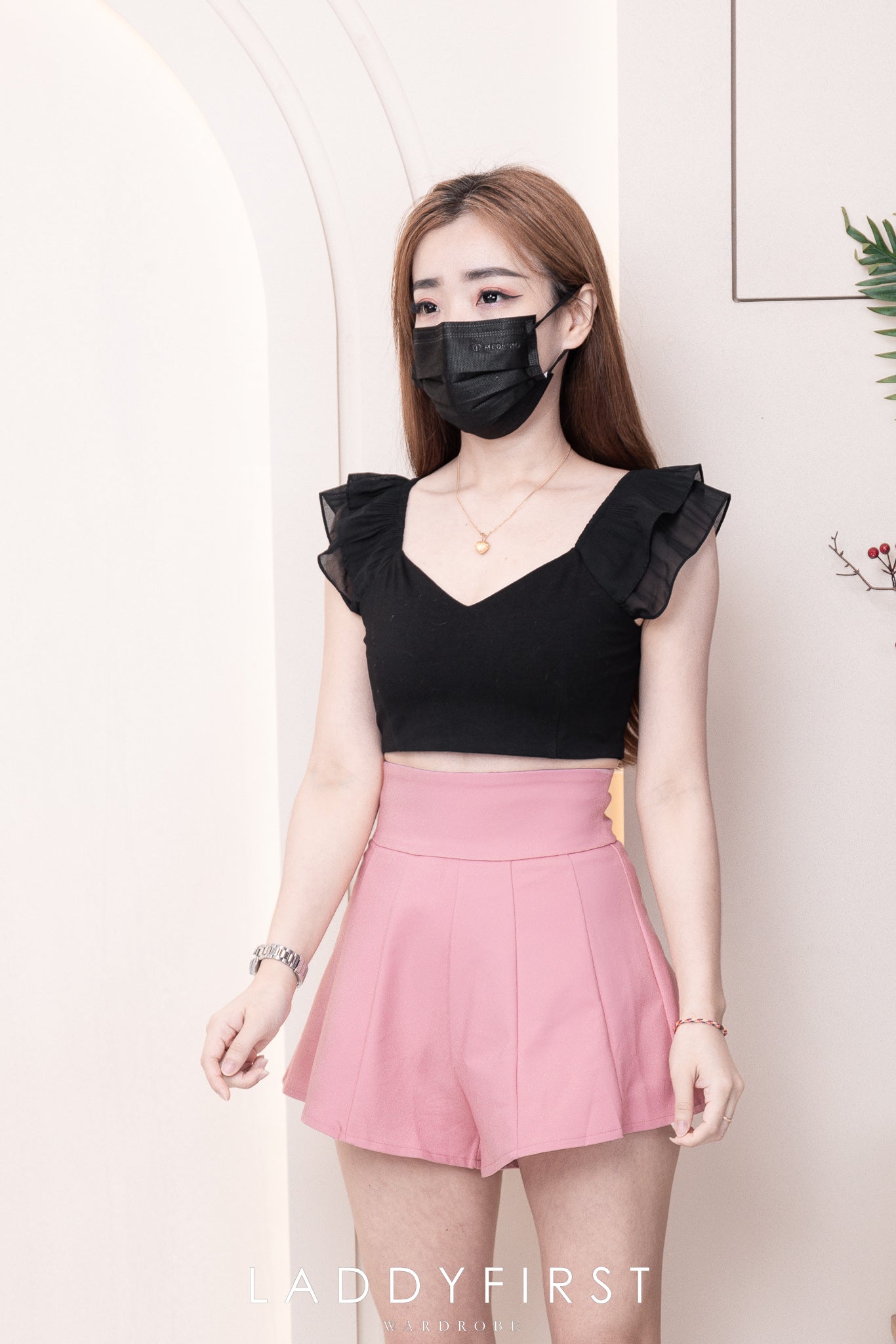 【S3380】【LFW独家小圆饼】高品质阔腿蓬蓬百褶显腰西装高腰百搭短裤，内层包臀防走光里布短裤 ❤️❤️