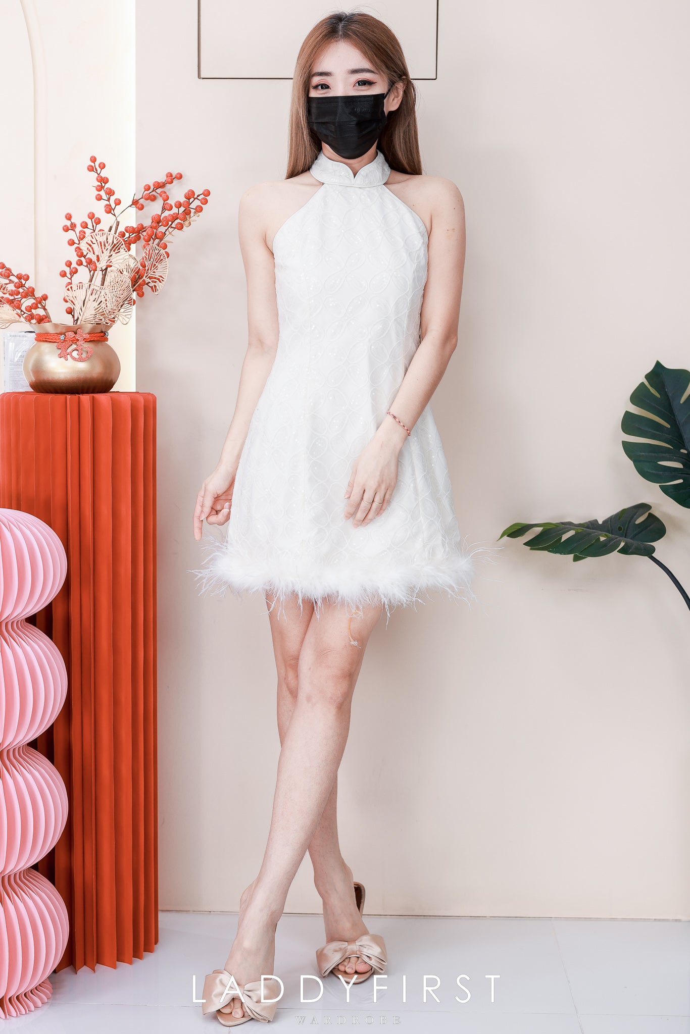 【D25251】高品质高端贵气亮片拼接下摆毛毛CUT IN连身裙子 ❤❤