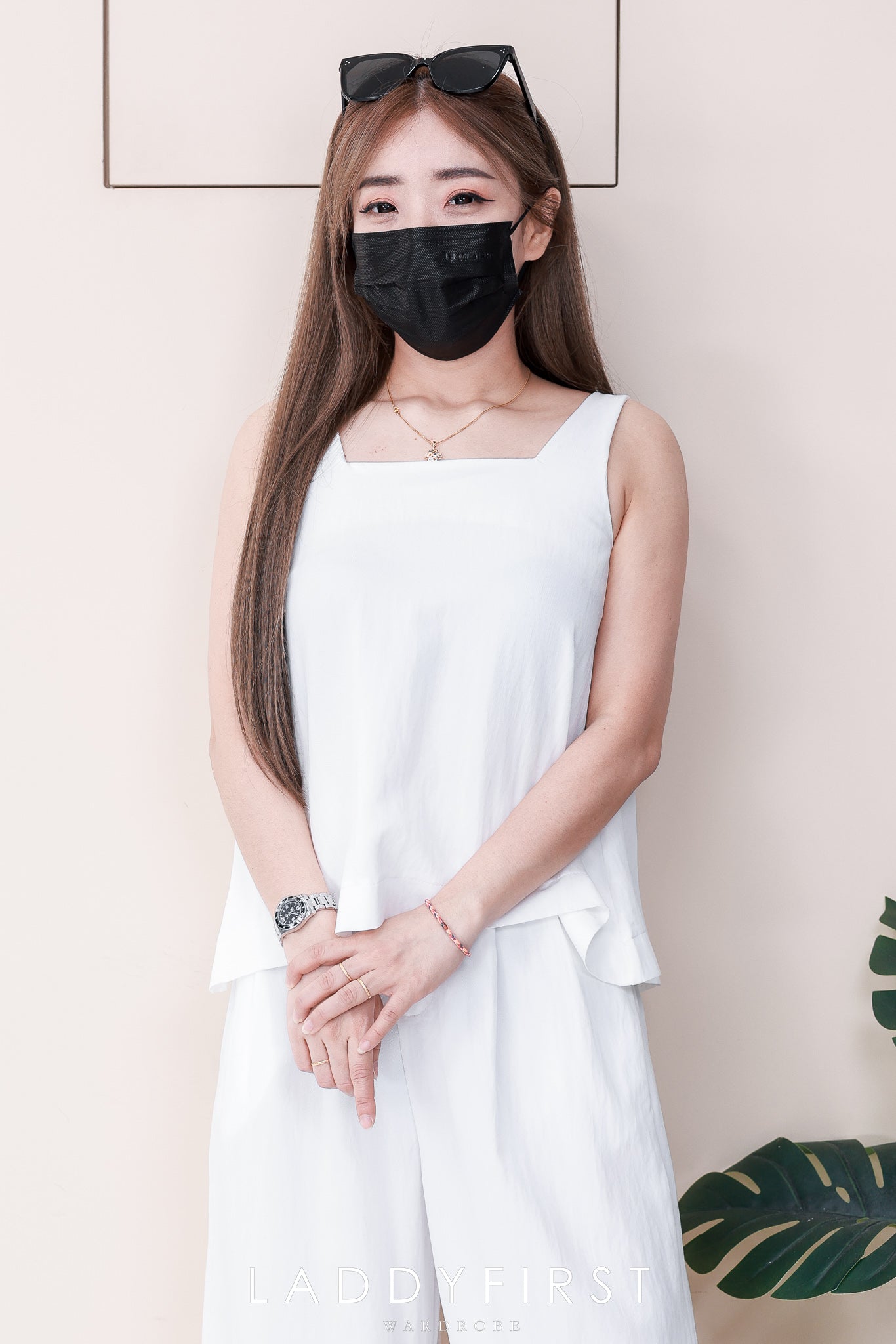 【SS7999】高品质两件式韩版简约时尚套装 宽松无袖上衣➕松紧腰弹力直筒阔脚长裤，有口袋 ❤️❤️