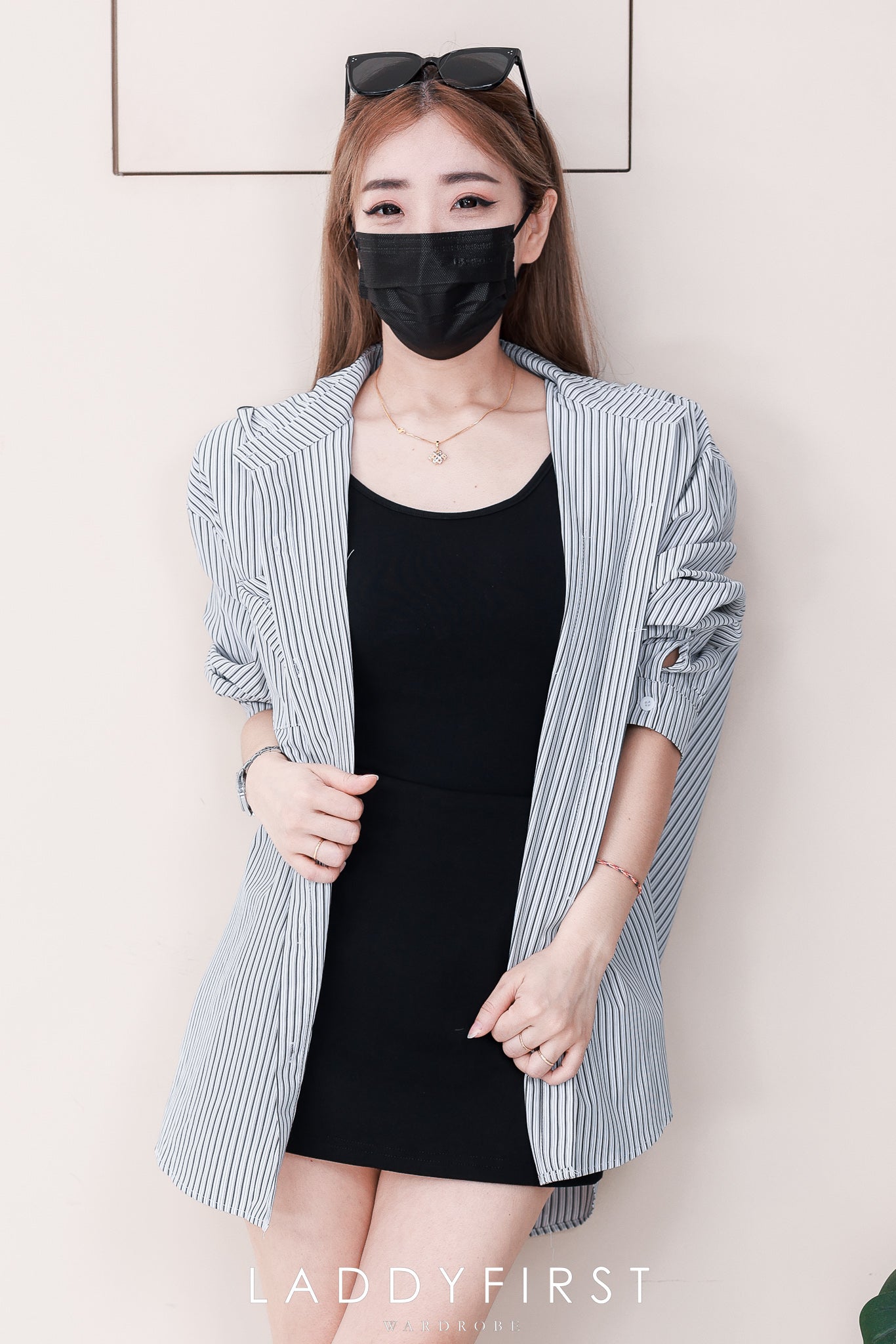 【SS25186】*强力推荐款＊高品质韩版三件套 , 衬衫连帽外套 ➕ 厚棉背心 ➕百搭裤裙 ❤️