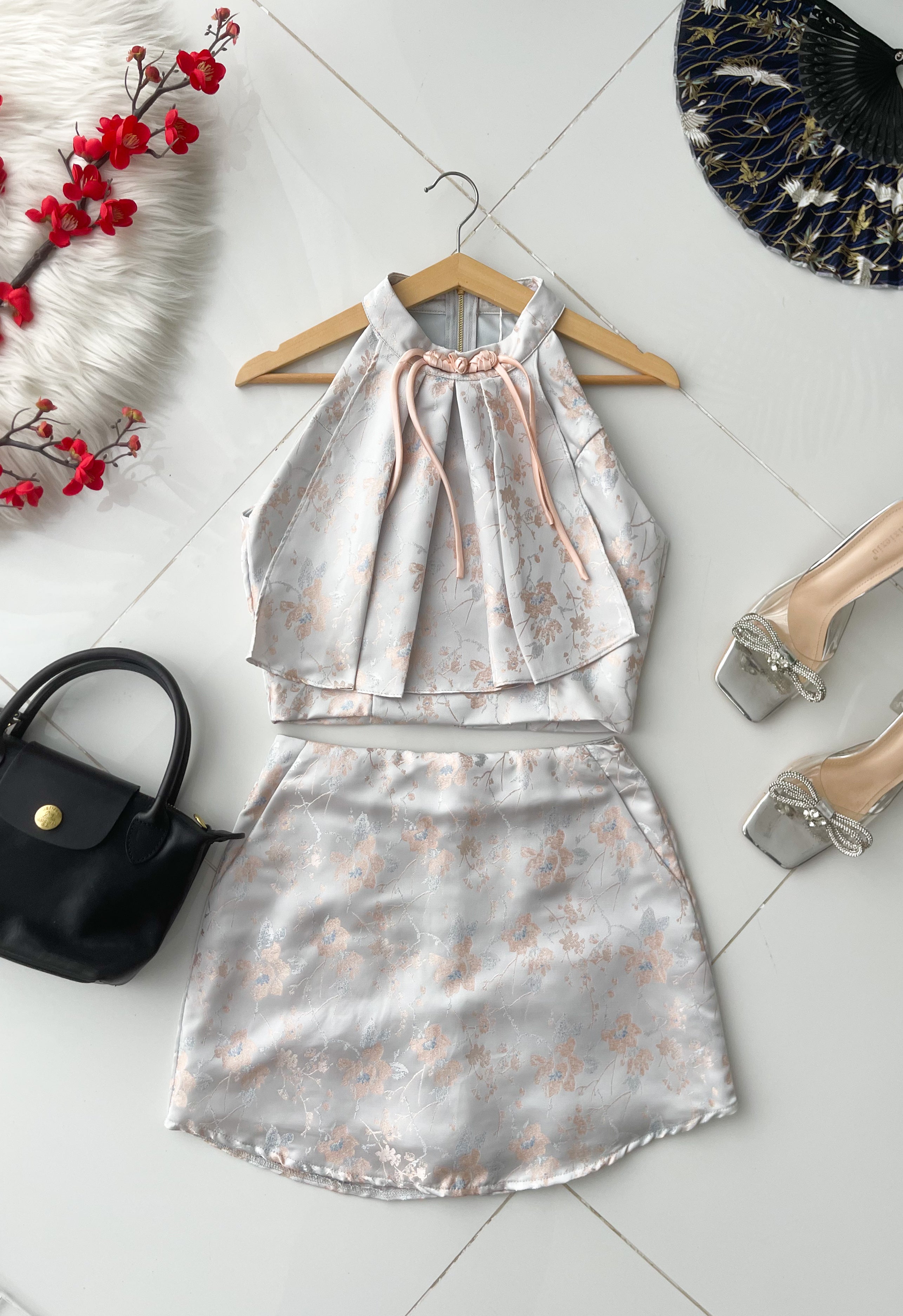 【SS21777 / 91326】高品质两件式优雅气质新中式提花旗袍套装 提花旗袍上衣➕提花高腰裙子裙子，内层有里布短裤，有口袋 ❤️❤️