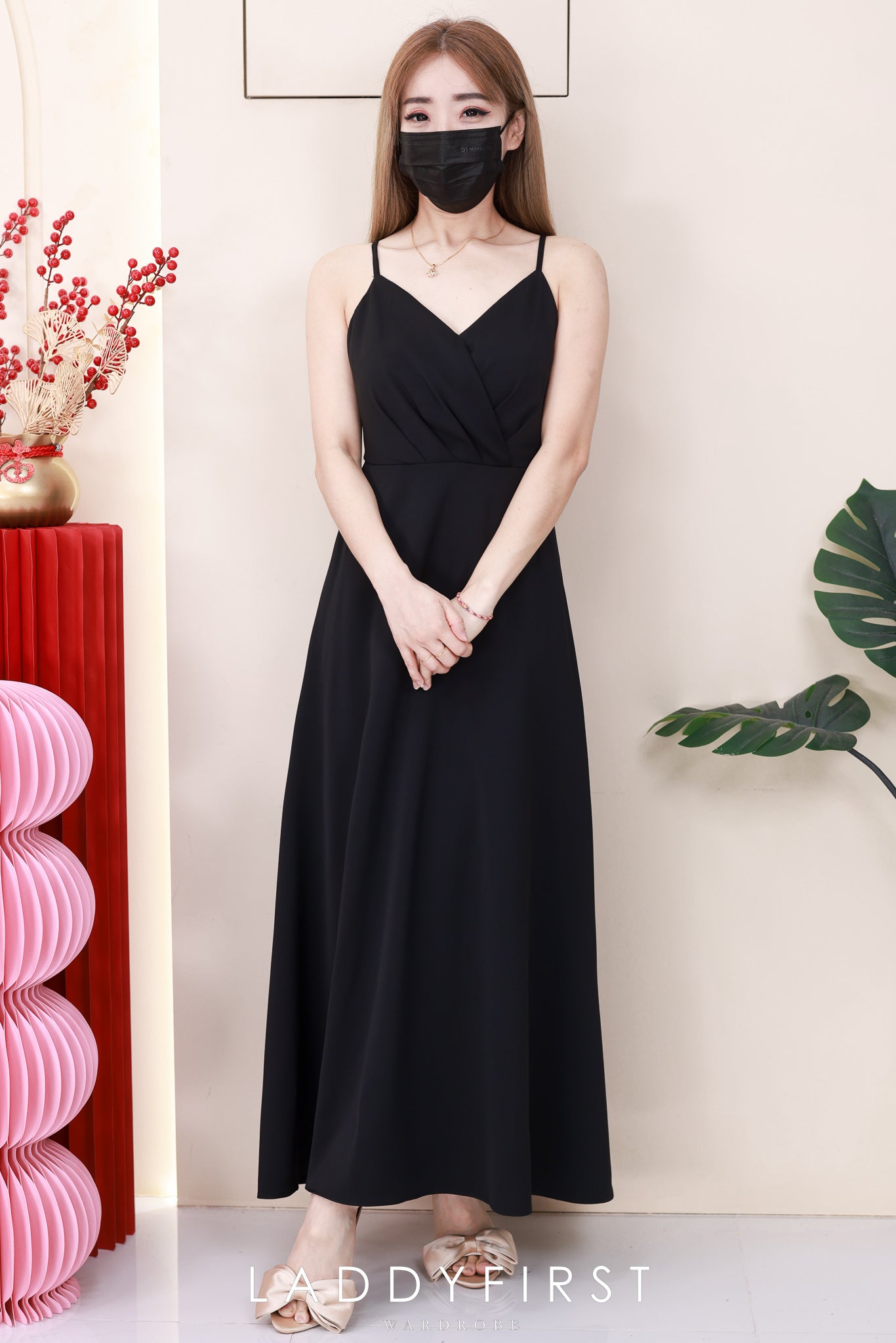 【D6483】高品质V领自调无袖肩带气质浪漫优雅款晚宴连身长裙，有口袋 ❤❤【A-R2-C2】