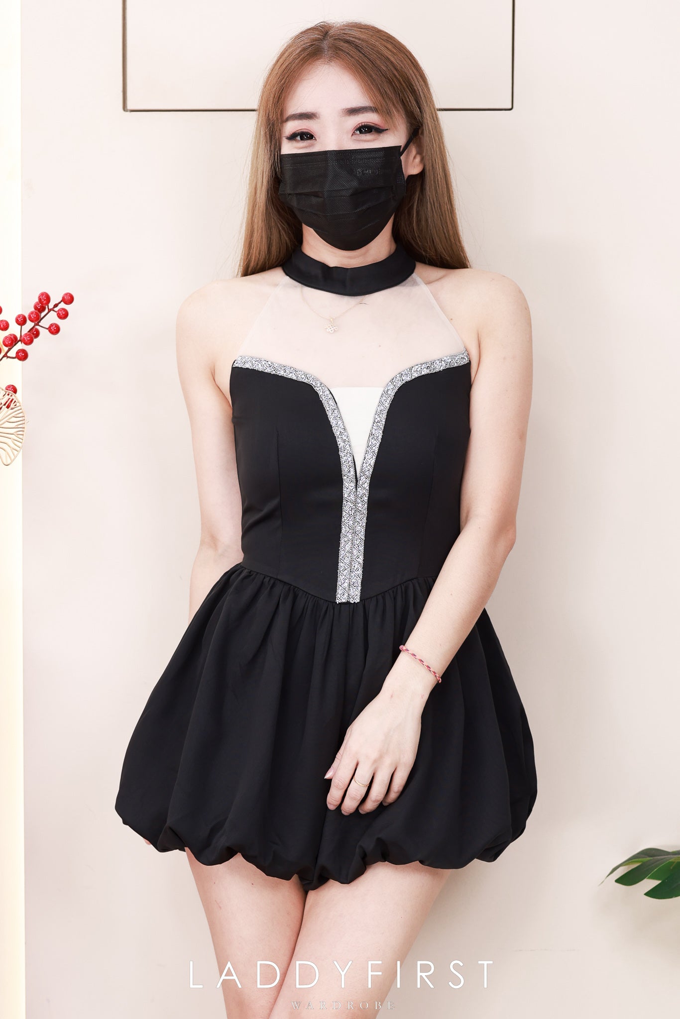 【D8237741】高品质精美烫钻设计拼接缎面无袖蓬蓬花苞连身短裤 ❤❤【A-R1-C2】