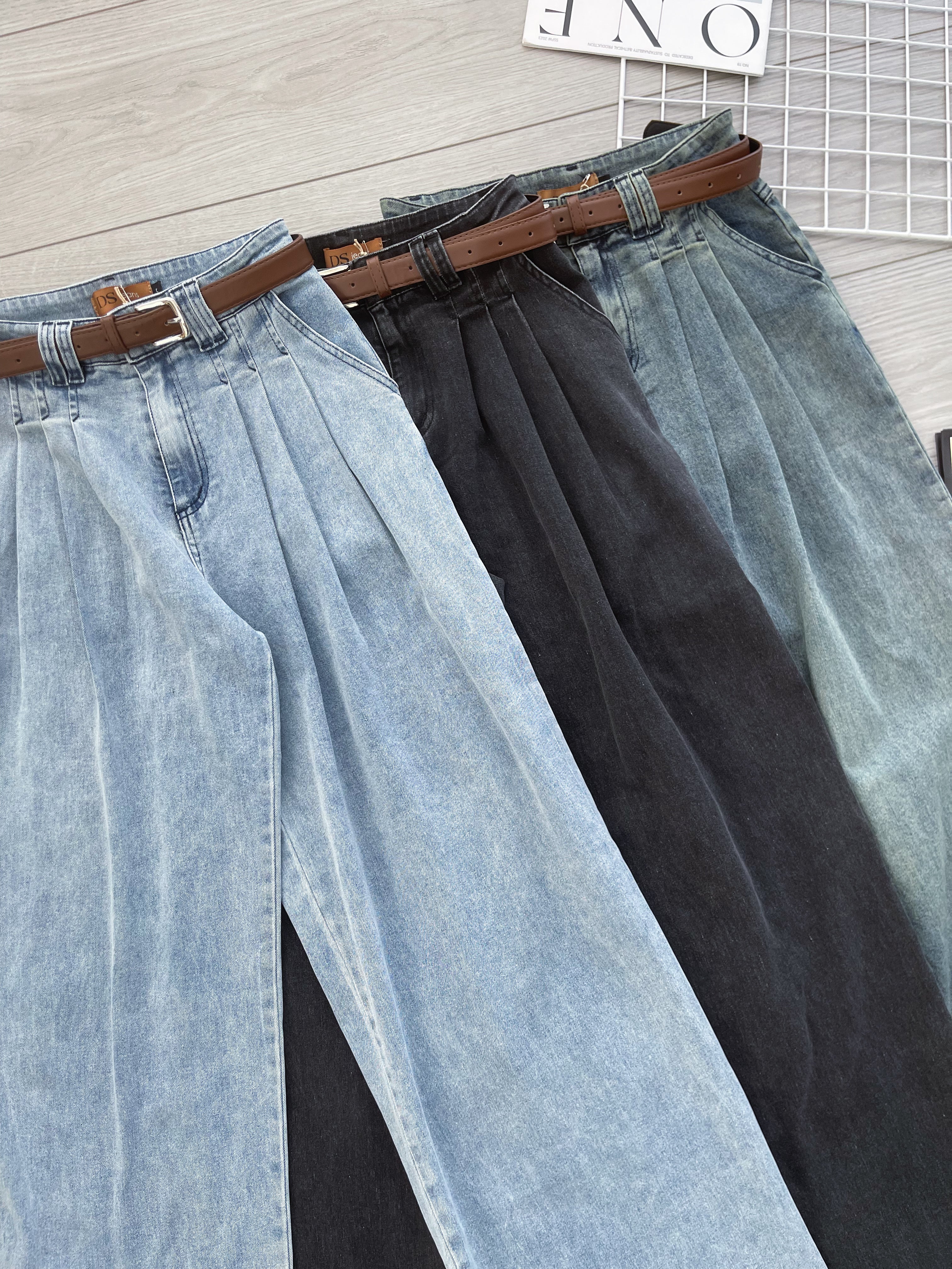【L51357-1】⚡补货预订款⚡高品质显瘦显长腿直筒阔脚COTTON JEANS牛仔高腰百搭短裤，搭配配送腰带，有口袋 ❤️❤️