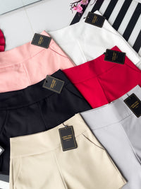 【S6644】【网站福利款✨】独家爆款【万能妹妹】高品质万能西装高腰休闲简约百搭短裤，后中隐形拉链，有口袋，内层加里布 #百搭必备 🔥🔥 【D-R1-C1】