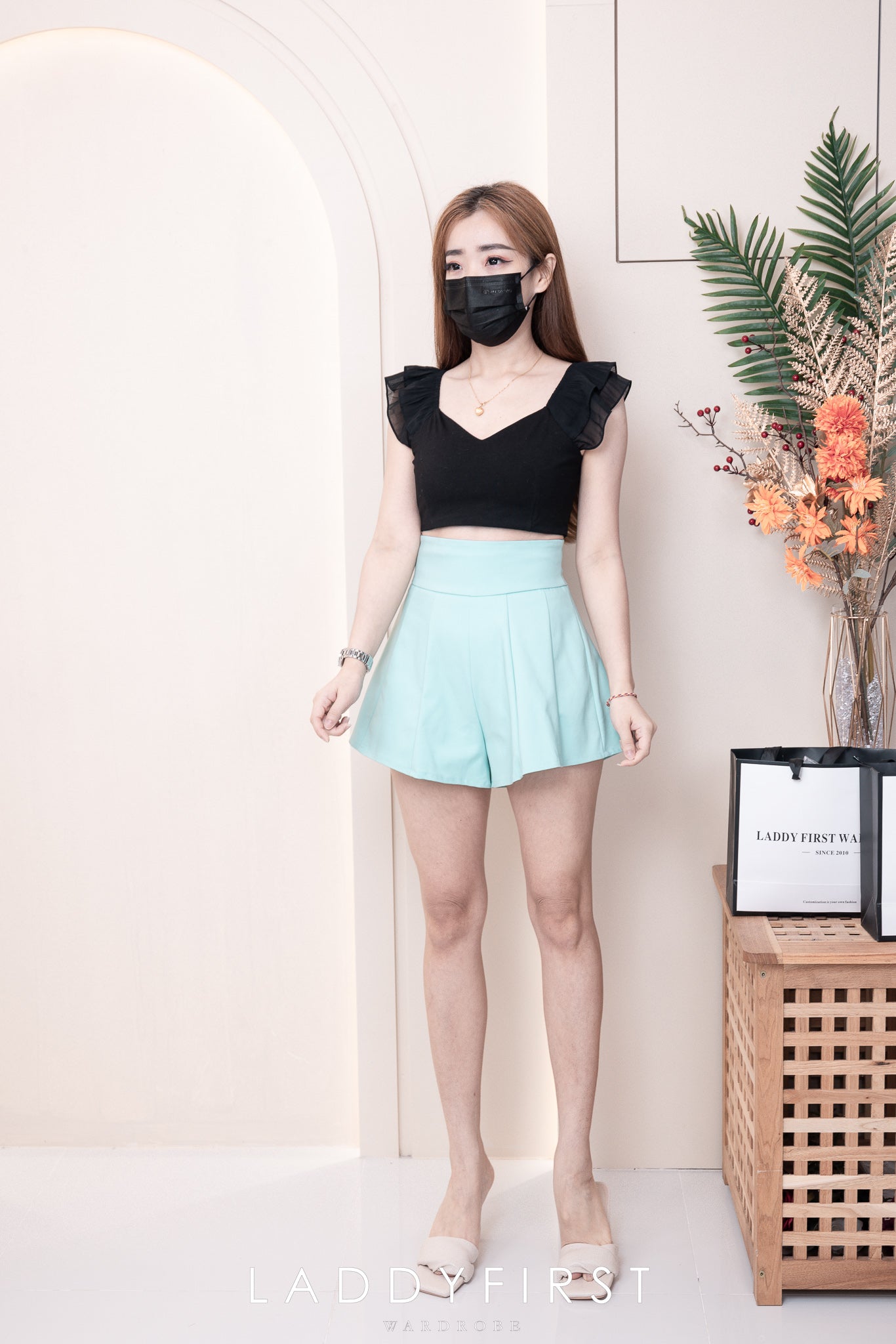 【S3380】【LFW独家小圆饼】高品质阔腿蓬蓬百褶显腰西装高腰百搭短裤，内层包臀防走光里布短裤 ❤️❤️【A-R3-C3】