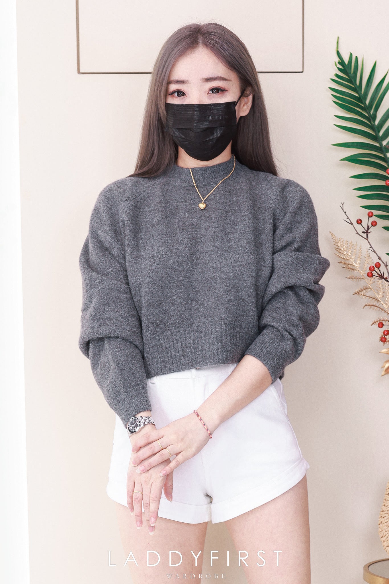 【S121463-1】⚡补货预定款⚡高品质COTTON JEANS牛仔弹力高腰百搭短裤，后腰伸缩弹力，有口袋 ❤️❤️