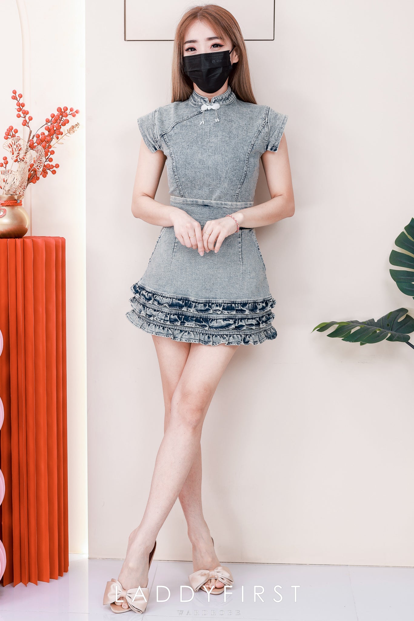 【SS6863】高品质两件式可盐可甜雪花牛仔旗袍套装 精致珍珠盘扣牛仔旗袍上衣➕层次荷叶下摆A字牛仔高腰裤裙，有口袋 ❤️❤️【A-R2-C1】